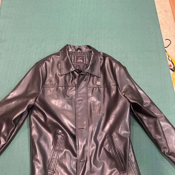 R Rosso Black & Gold Collection Men's Faux Leather Button-Up Jacket