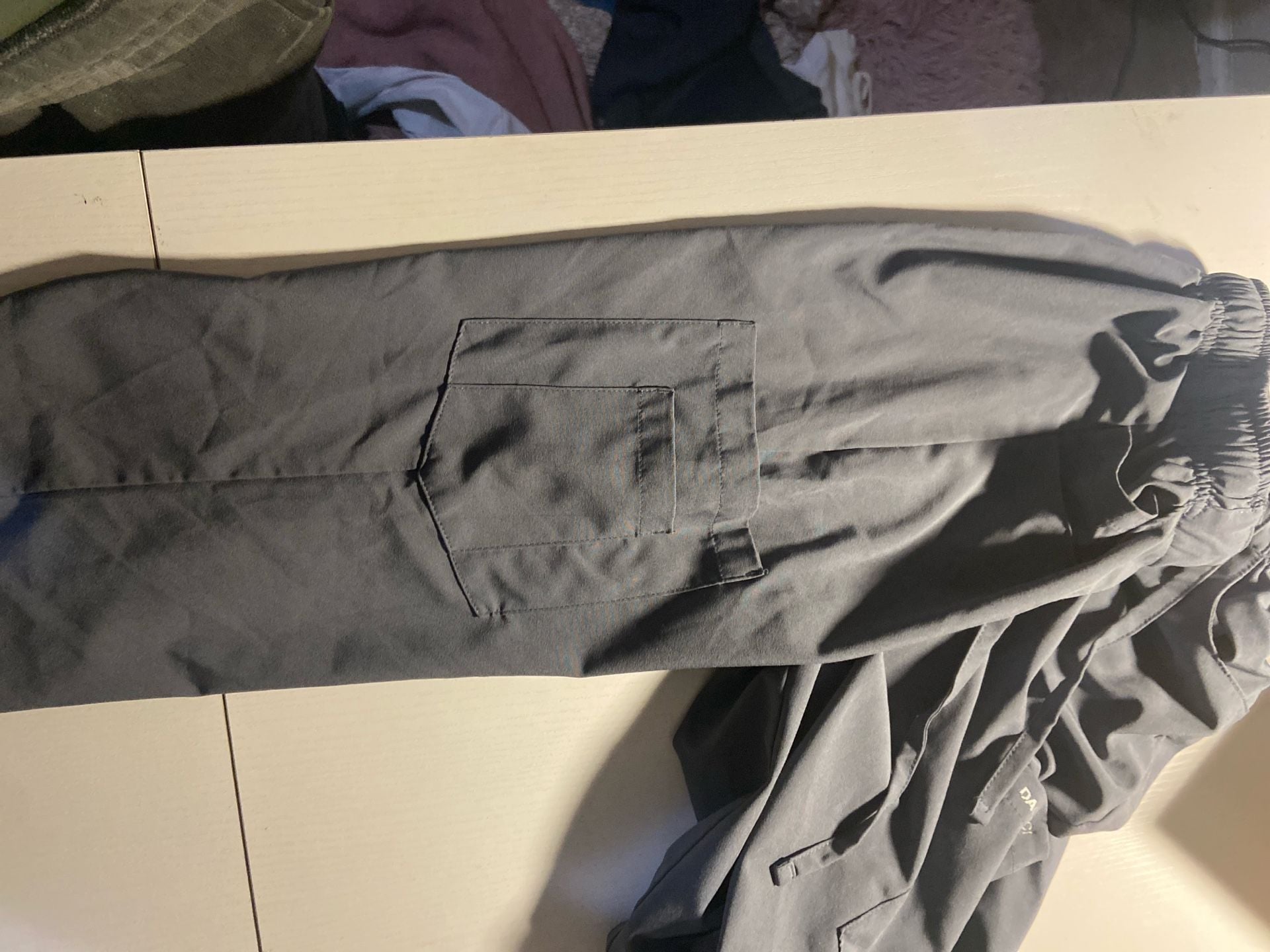 Dagacci Unisex 4-Pocket Medical Scrub Cargo Pants with Drawstring in Gray 5