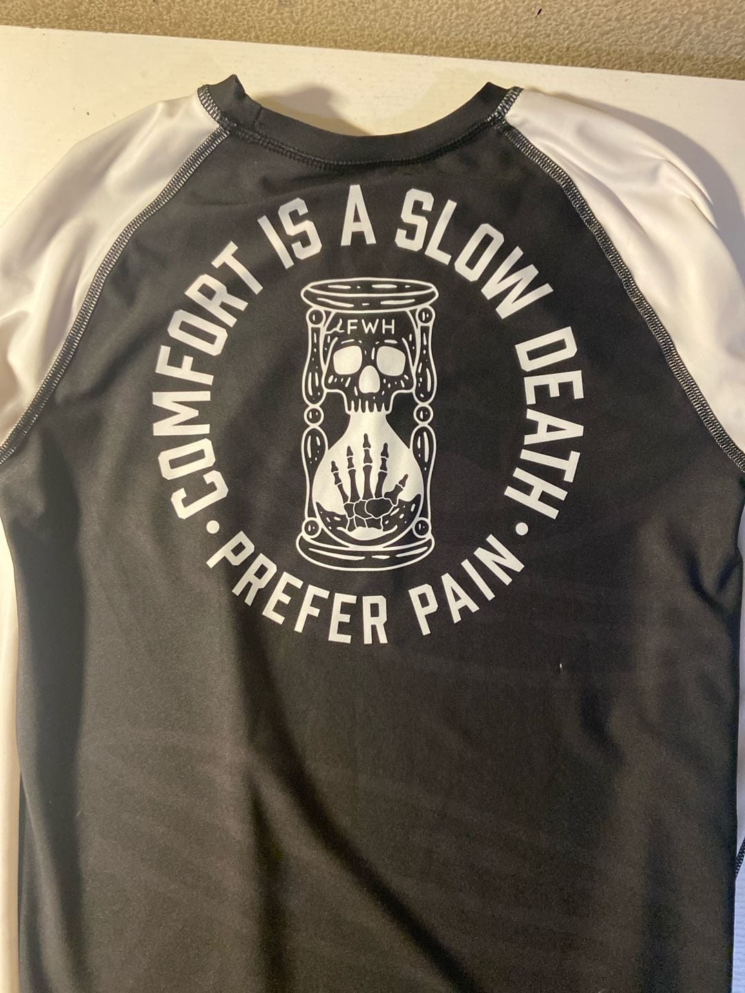 Few Will Hunt Comfort Is A Slow Death Long Sleeve Rash Guard 4