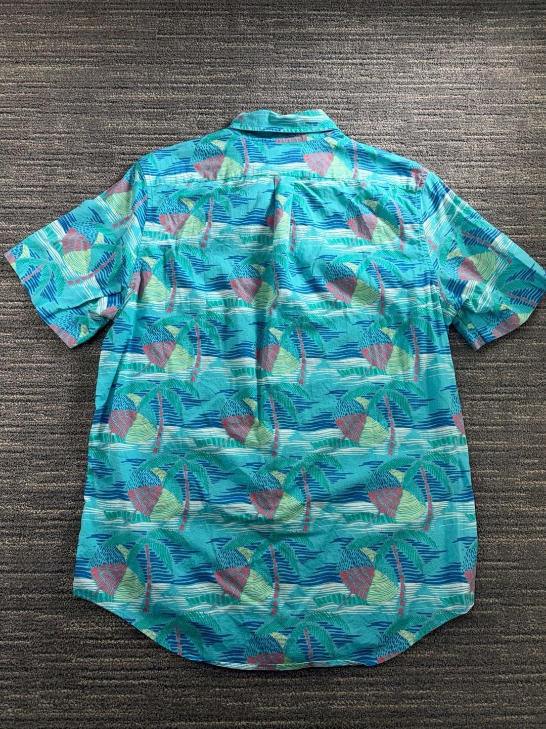 Vineyard Vines Slim Fit Murray Shirt Linear Umbrella Palm Print Short Sleeve Men's Size M 8