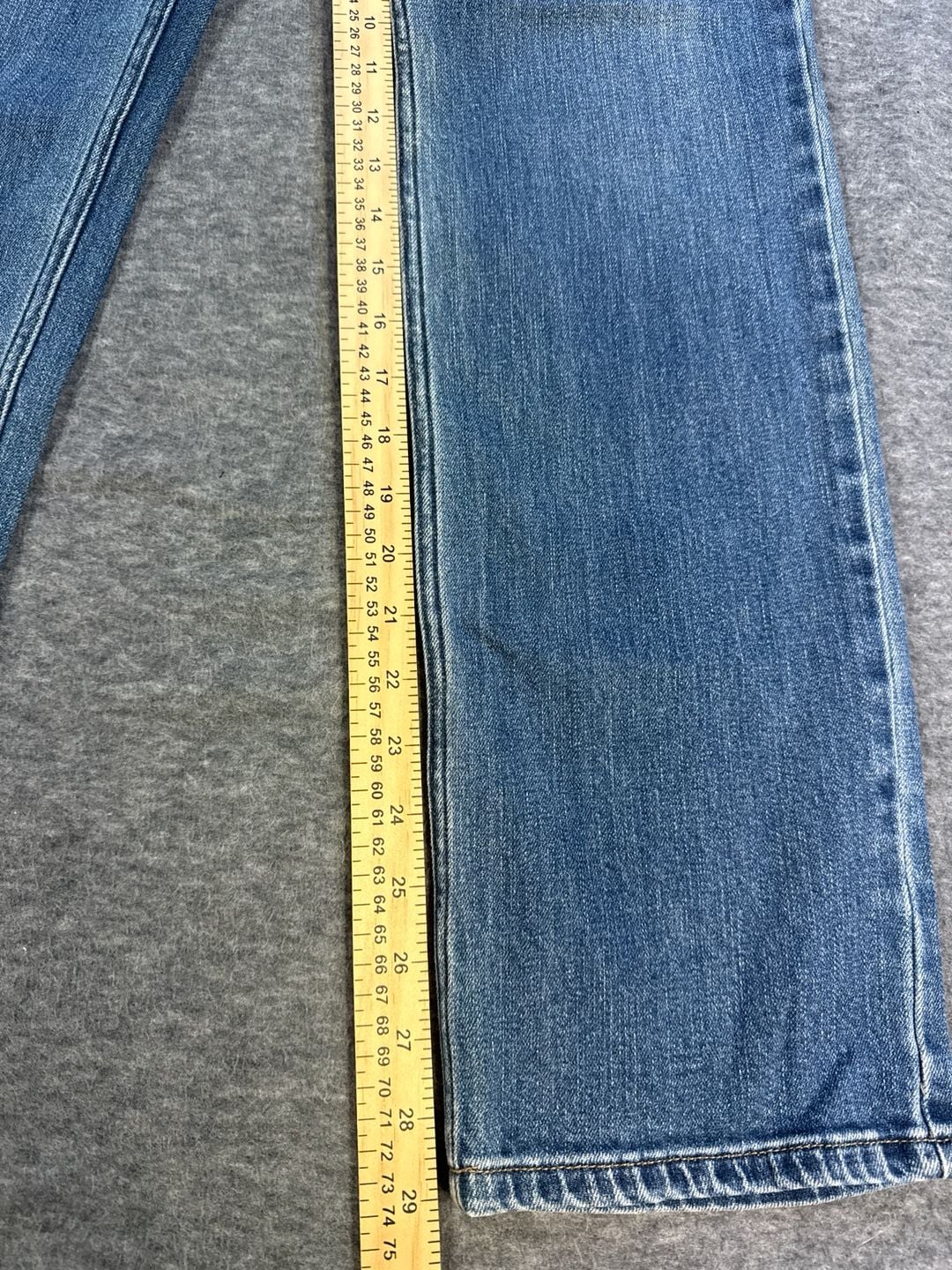 Carhartt Women's Original Fit Straight Leg Denim Jeans Medium Wash Size 4 5