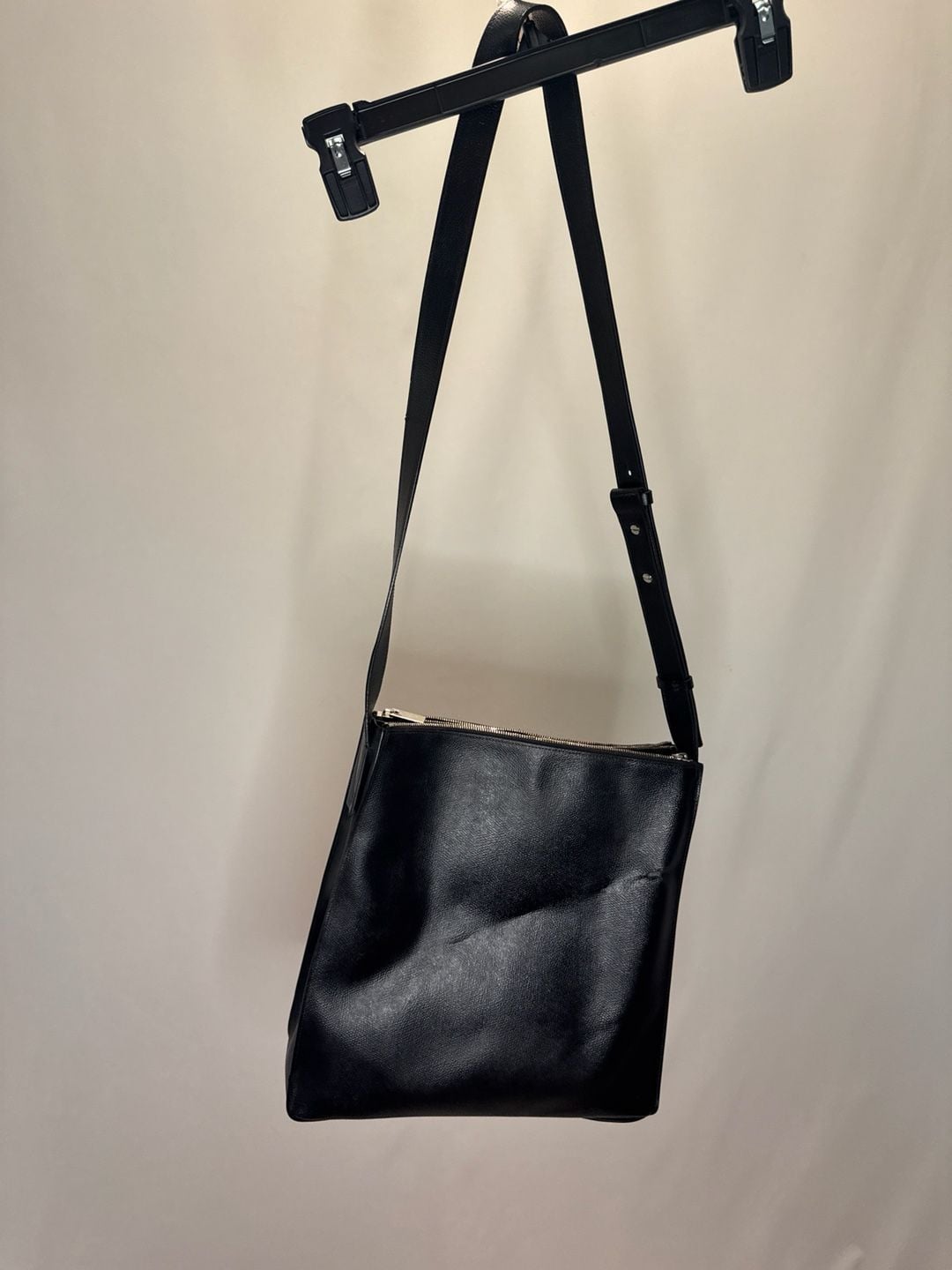 Vince Black Pebbled Leather Triple Zip Messenger Crossbody Bag 4