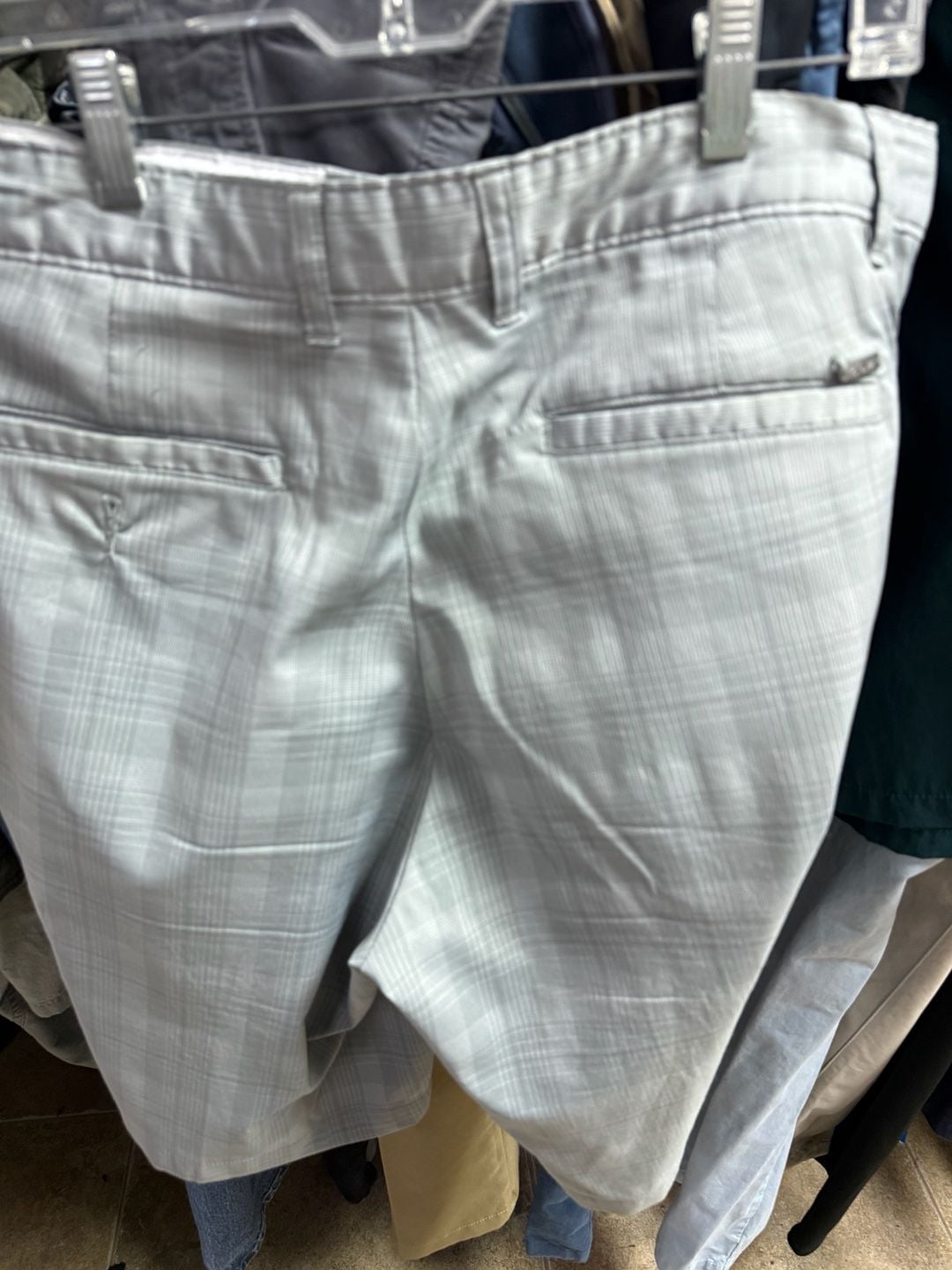 Greg Norman for Tasso Elba Plaid RapiDry Golf Cargo Shorts Size 32 3