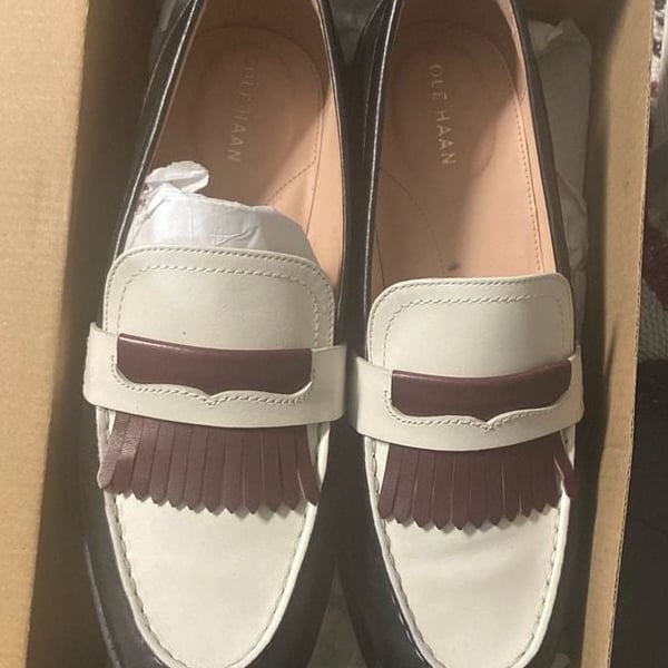 Cole Haan Rossi Kiltie Loafer Ivory/Black/Dark Garnet Size 9B