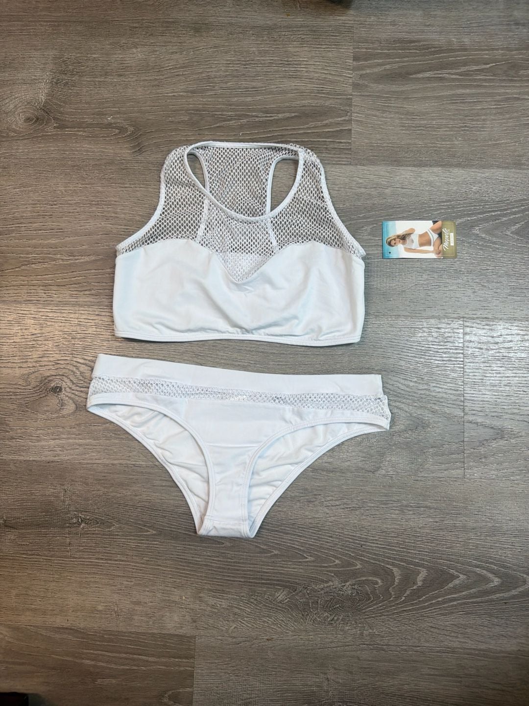 Mapalé White Two-Piece Bikini Set with High Neck Mesh Detail 3
