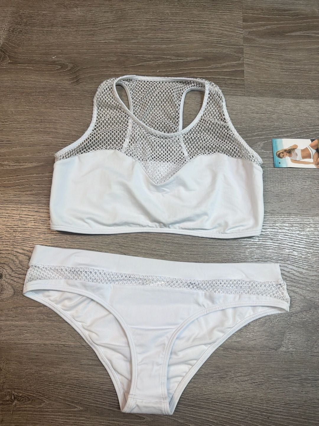 Mapalé White Two-Piece Bikini Set with High Neck Mesh Detail 5