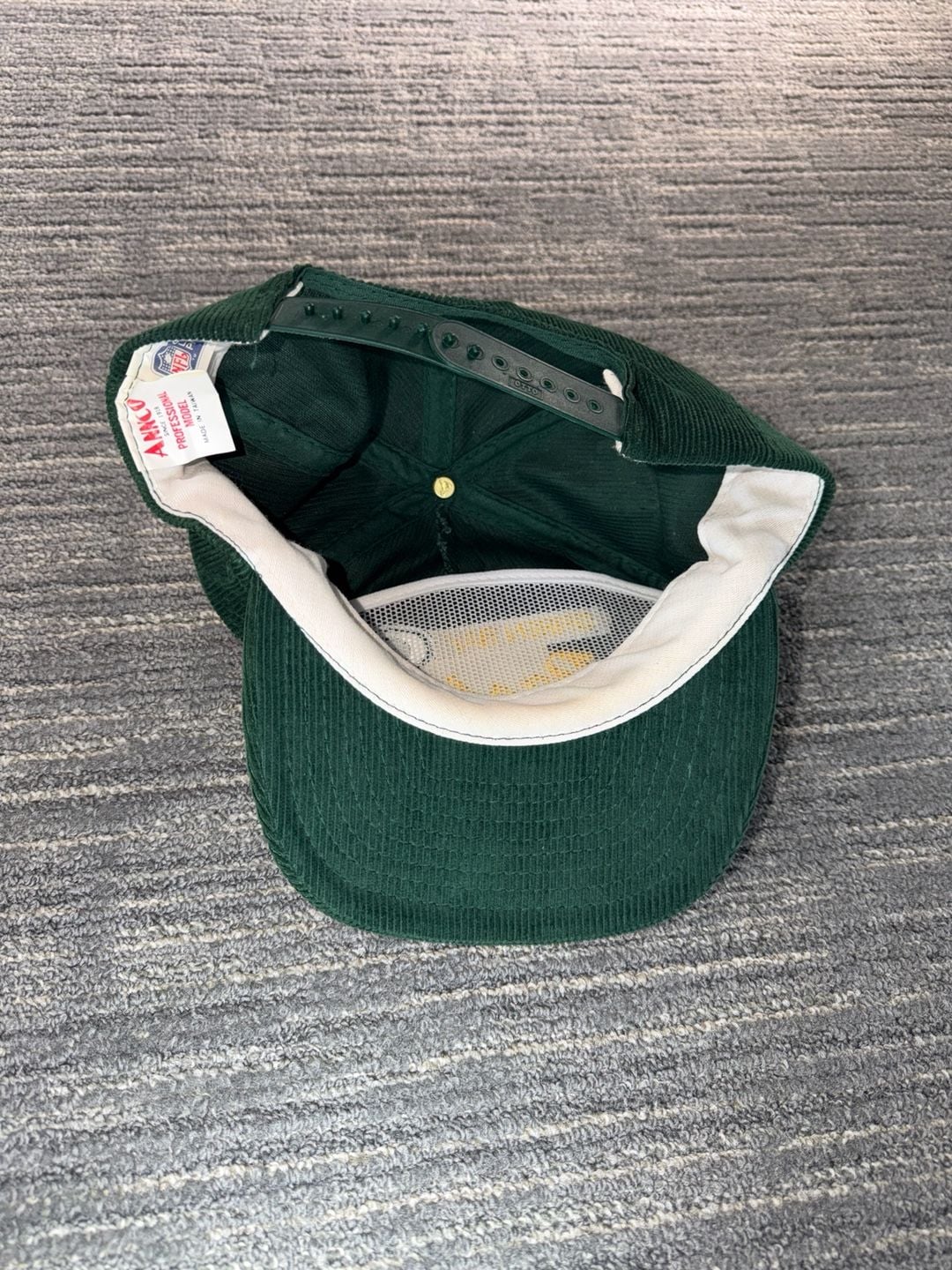 Vintage Green Bay Packers Annco Green Corduroy Snapback Hat NFL 7