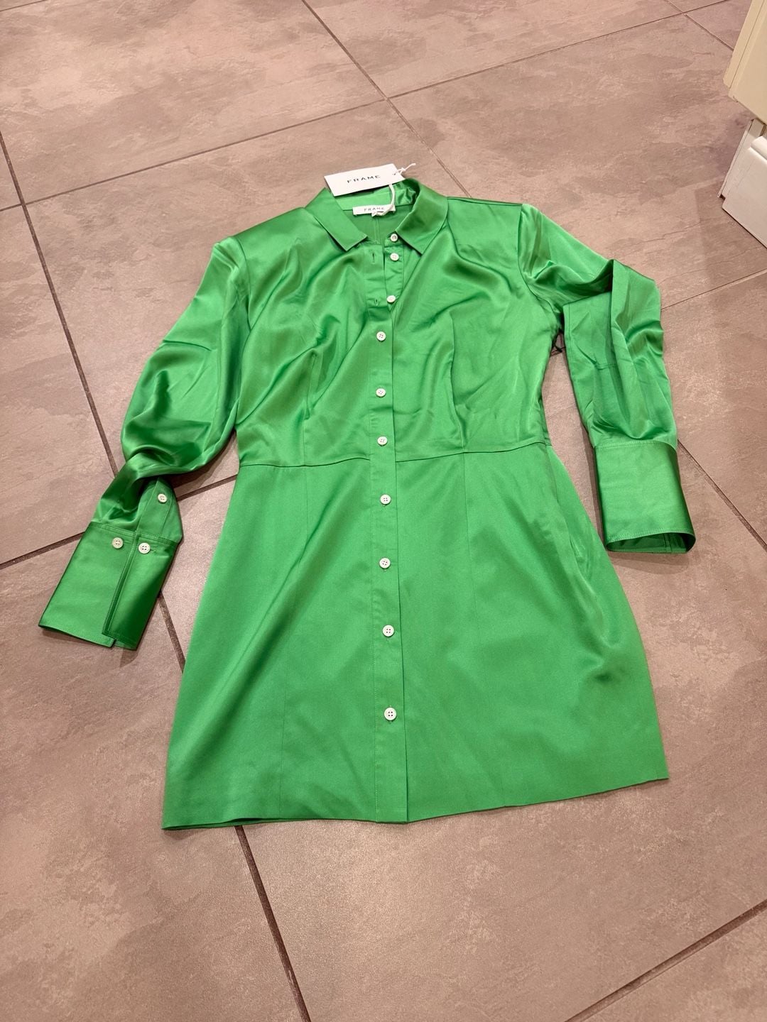 FRAME Strong Shoulder Silk-Blend Mini Dress in Bright Peridot 5