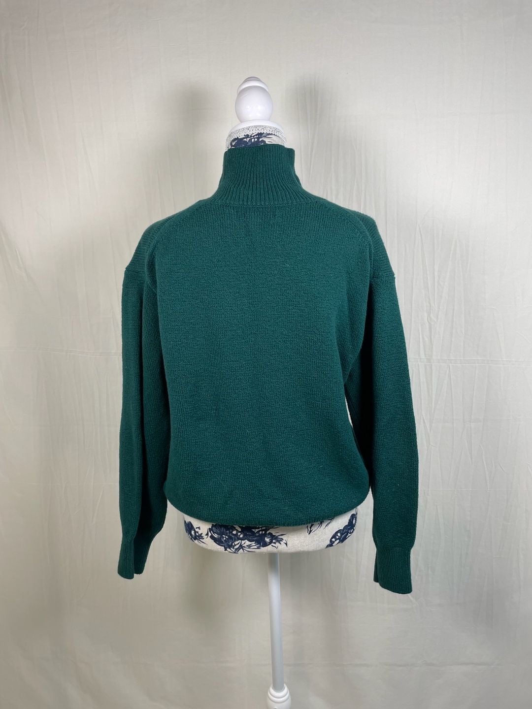 Banana Republic Women's Emerald Green Cotton-Blend Mock Neck Sweater Size M 3