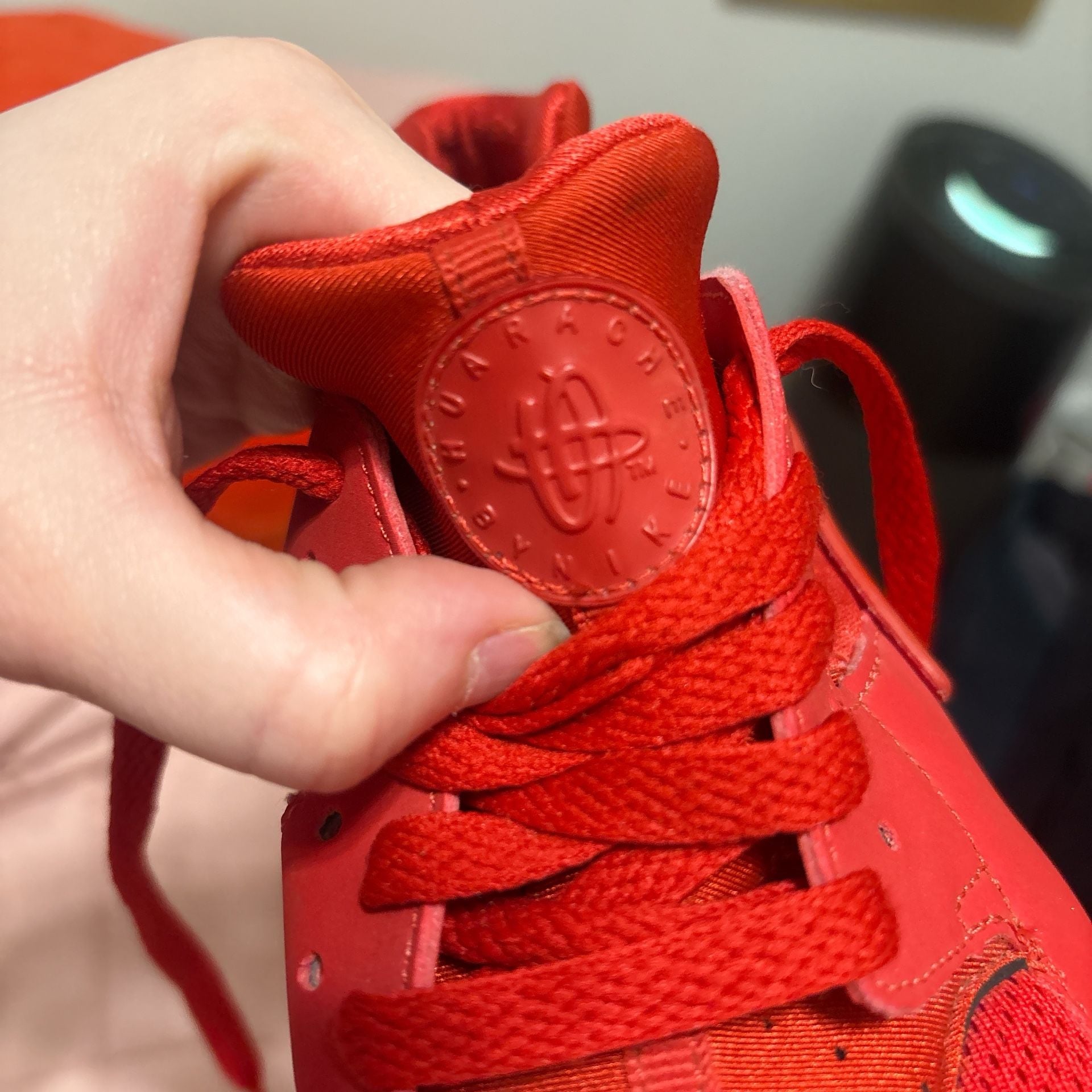 Nike Air Huarache Run GS Triple Red 654275-600 Youth Size 7Y 2