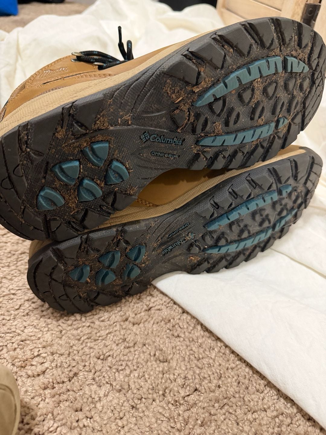EUC Women's Newton Ridge Plus Hiking Boot Size 11 6