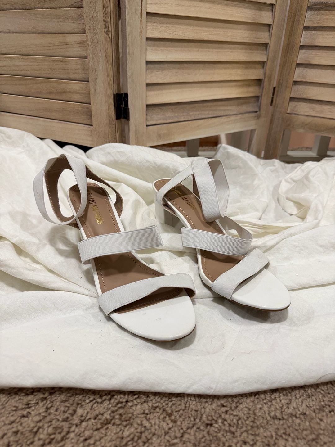 NWOB DREAM PAIRS Victoria White Elastic Strap Chunky Block Heel Sandals Size 11 1