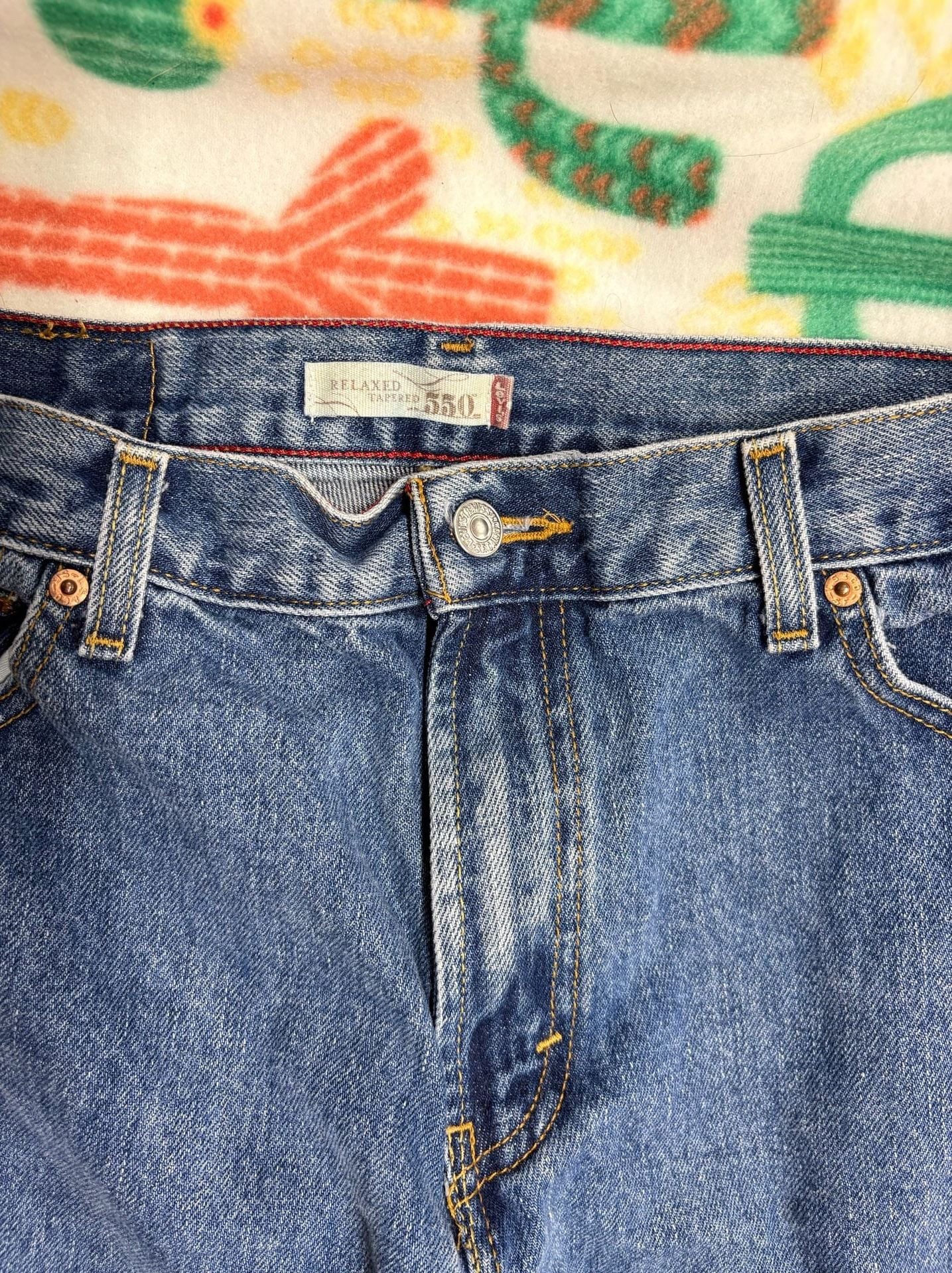 Levi's 550 Relaxed Tapered Leg Blue Denim Jeans Size 12S 3