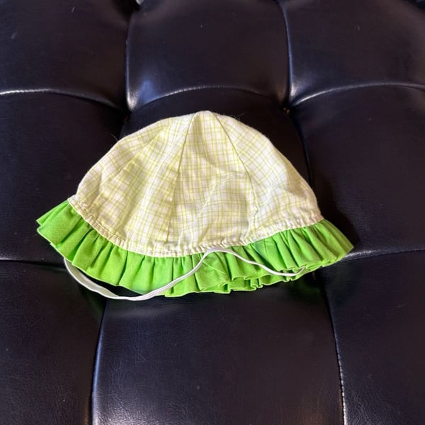 Vintage Baby Girl Green Gingham Ruffle Bonnet Sun Hat with Elastic Strap