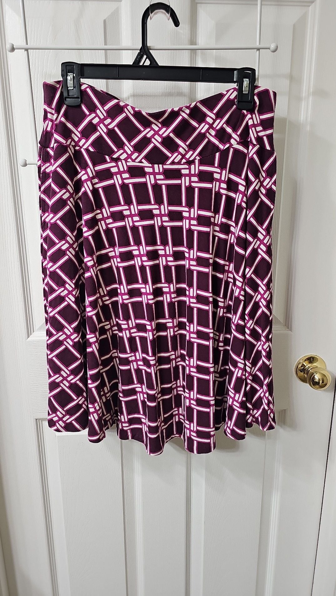 New York & Company Stretch Purple Geometric Print Midi Skirt Size M 2