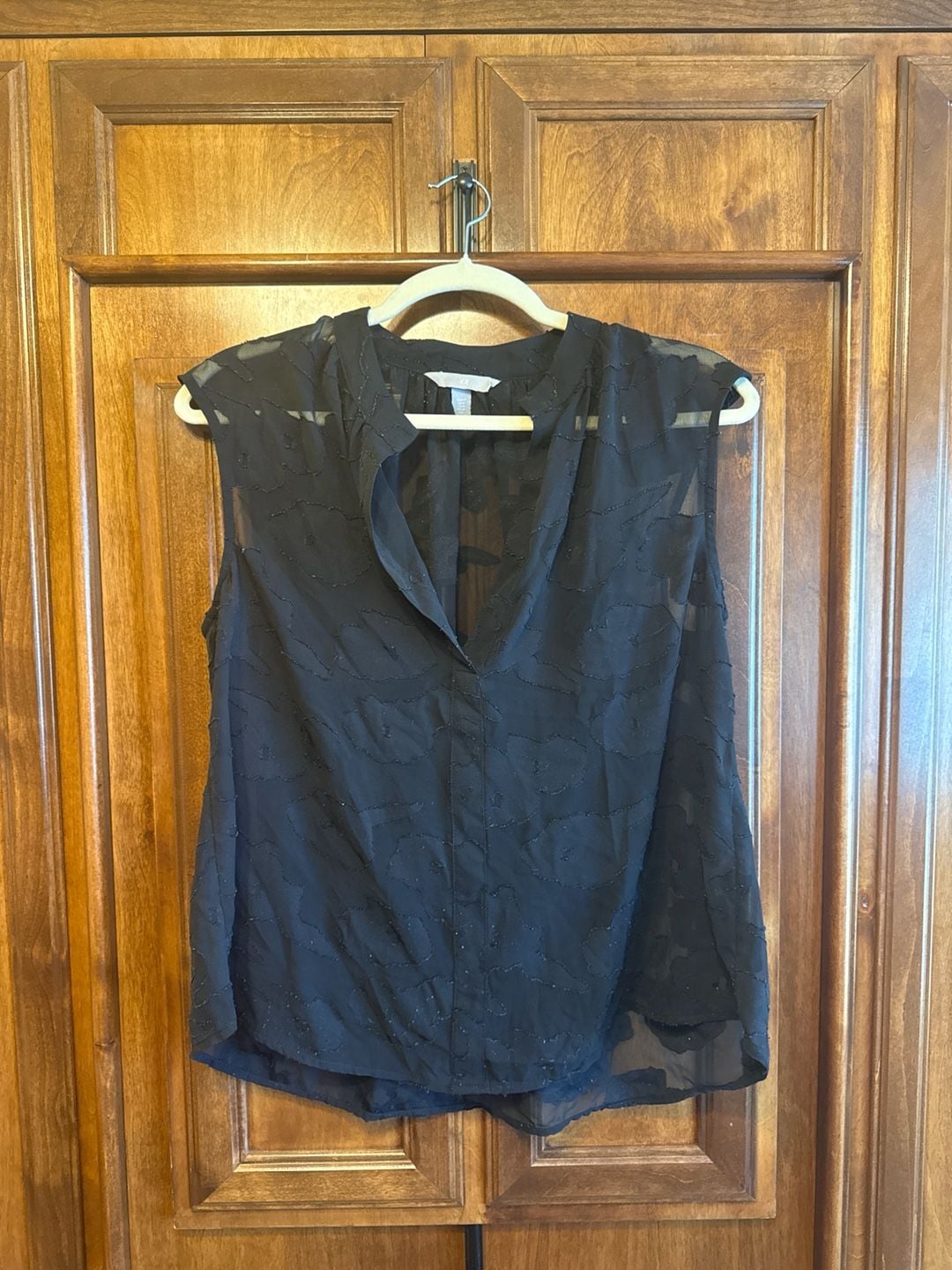 H&M Black Sleeveless Sheer Jacquard Floral Weave V-neck Blouse Size Medium 3