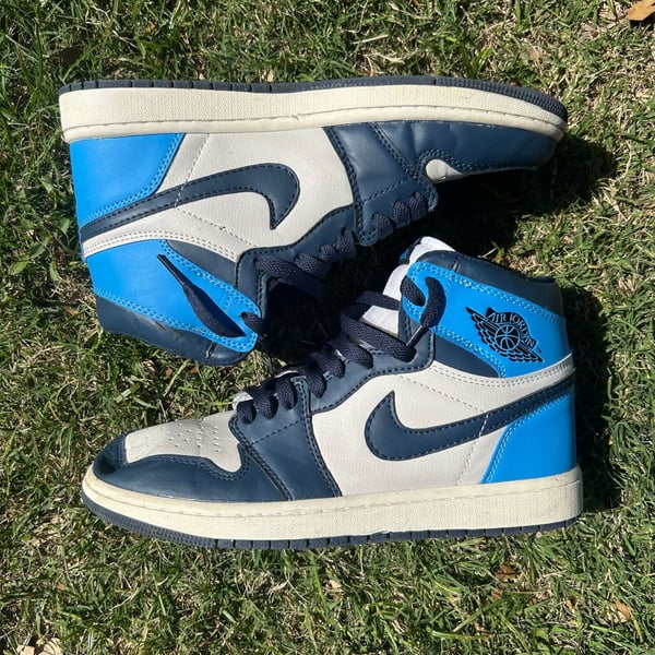 Air Jordan 1 Retro High OG Obsidian University Blue