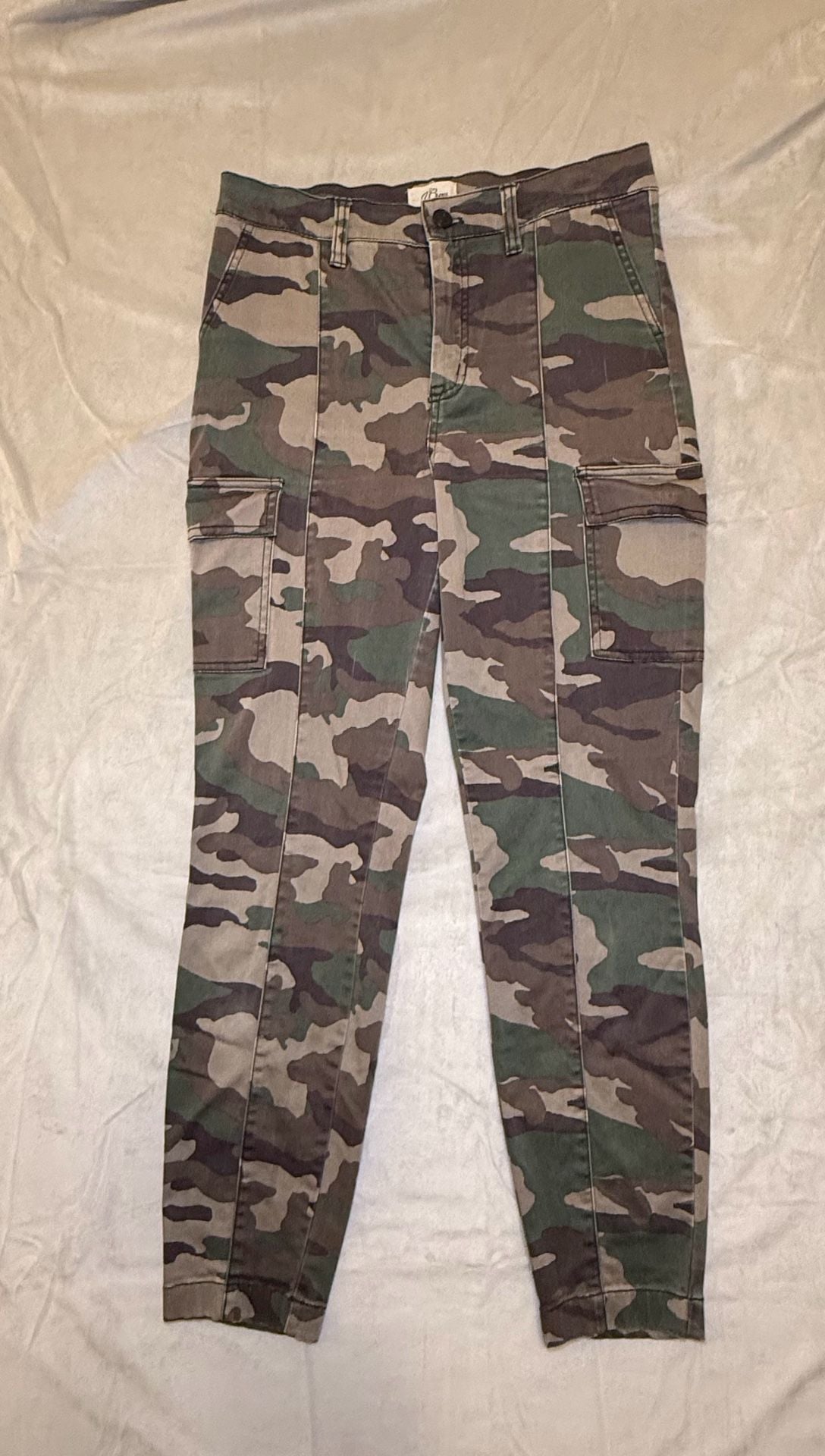 J. Crew Vintage Straight Cargo Pants in Camo Print High Rise Women's Size 27 2