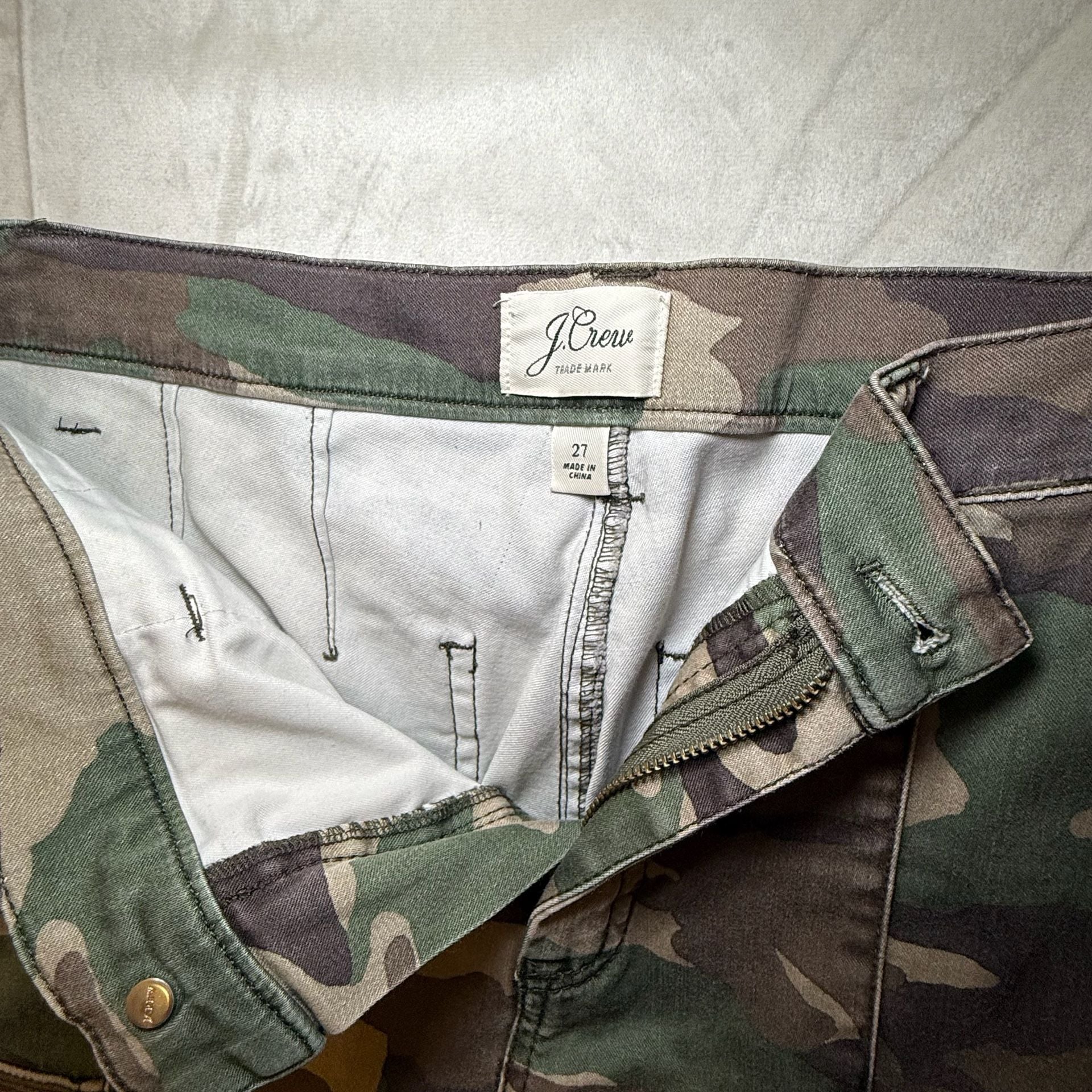 J. Crew Vintage Straight Cargo Pants in Camo Print High Rise Women's Size 27 3