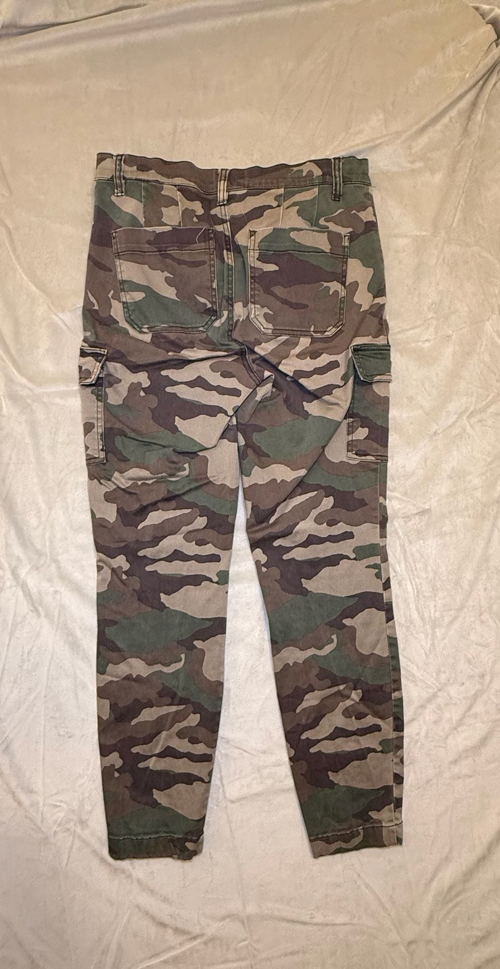 J. Crew Vintage Straight Cargo Pants in Camo Print High Rise Women's Size 27 4