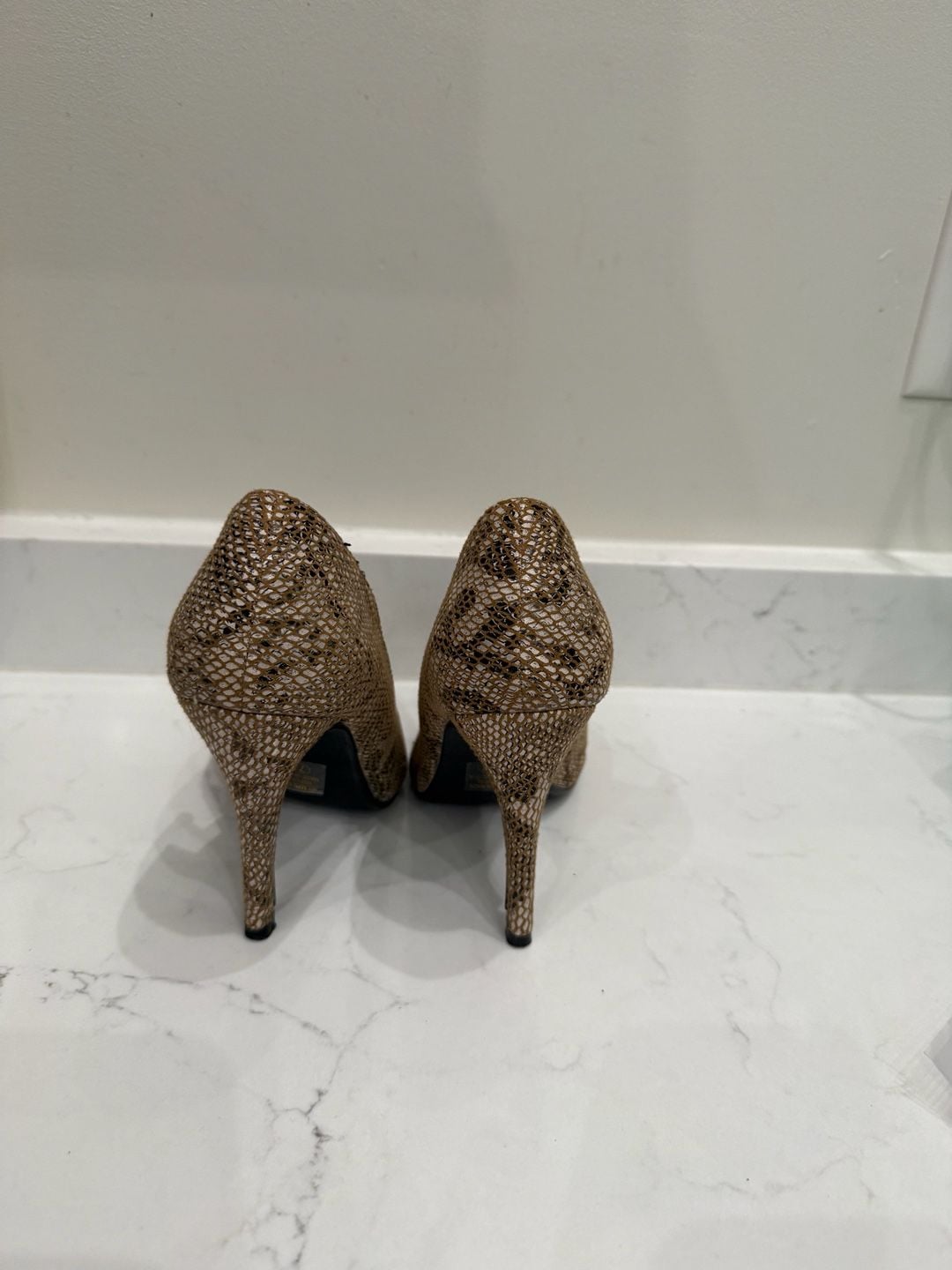 Snake Print Pointed Toe D'Orsay Pumps 7