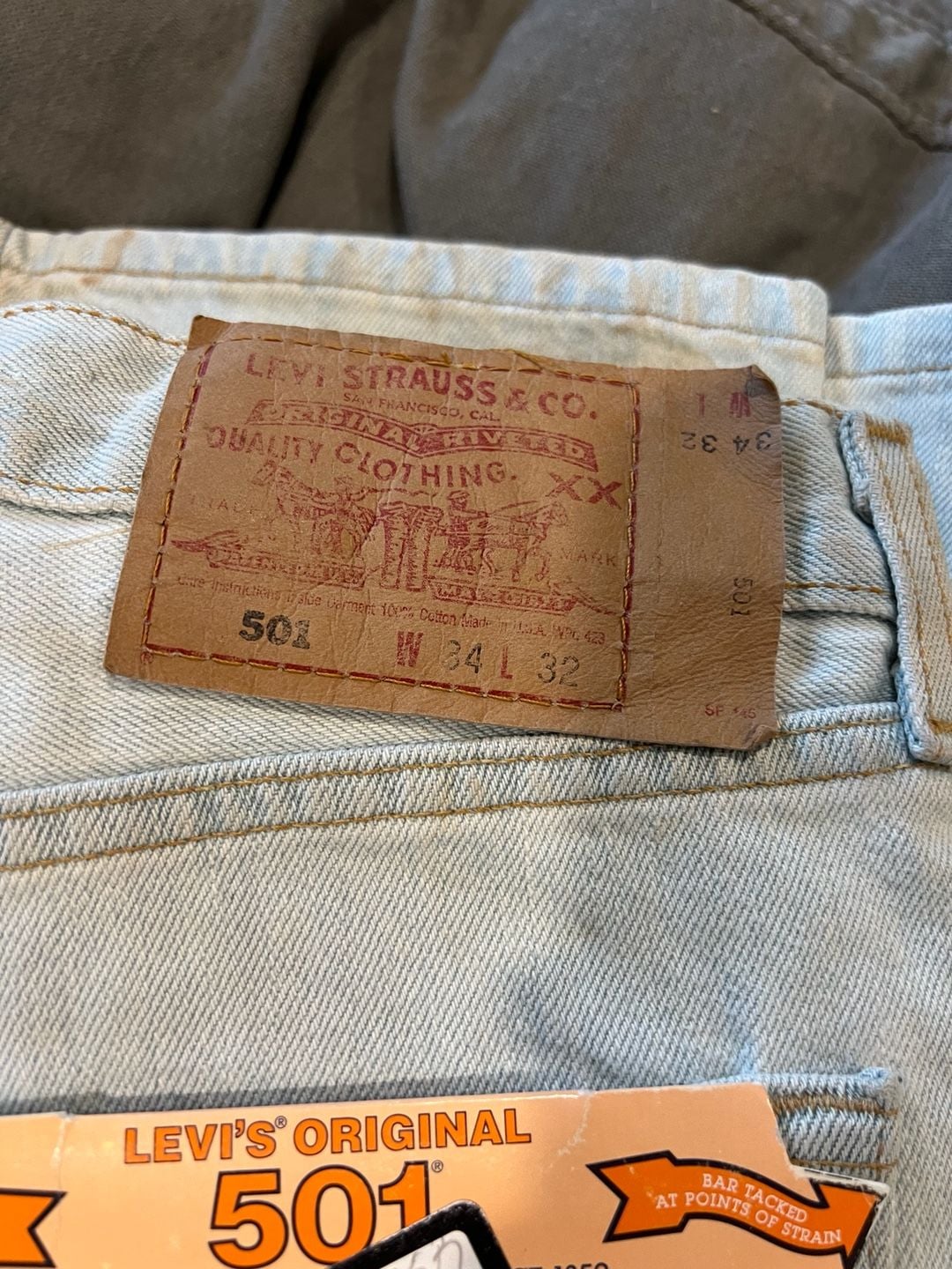 NWT Vintage 1994 Levi's 501 Original Button Fly Jeans Deadstock Irregular 34x32 Made in USA 3