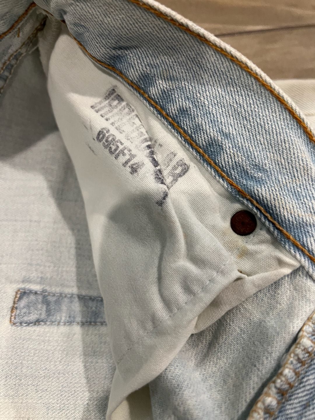NWT Vintage 1994 Levi's 501 Original Button Fly Jeans Deadstock Irregular 34x32 Made in USA 9