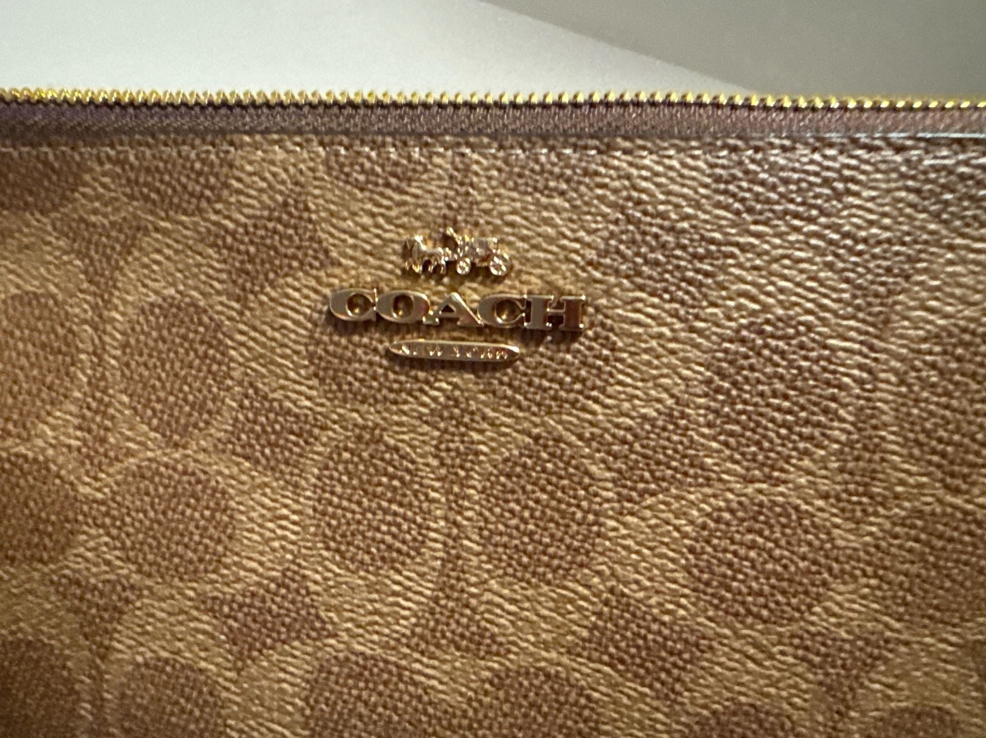 COACH® Outlet 5