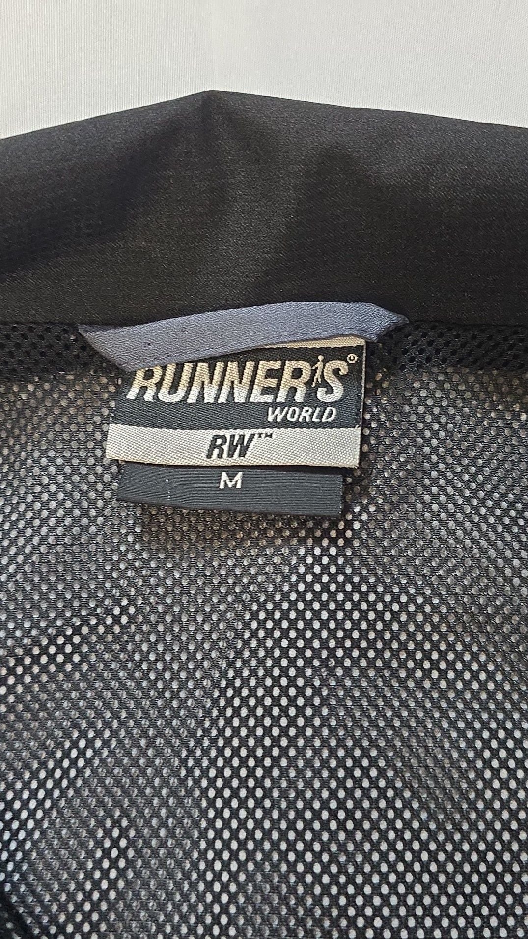 Runner's World RW Men's Medium Full Zip Running Vest Windbreaker Black Gray 3