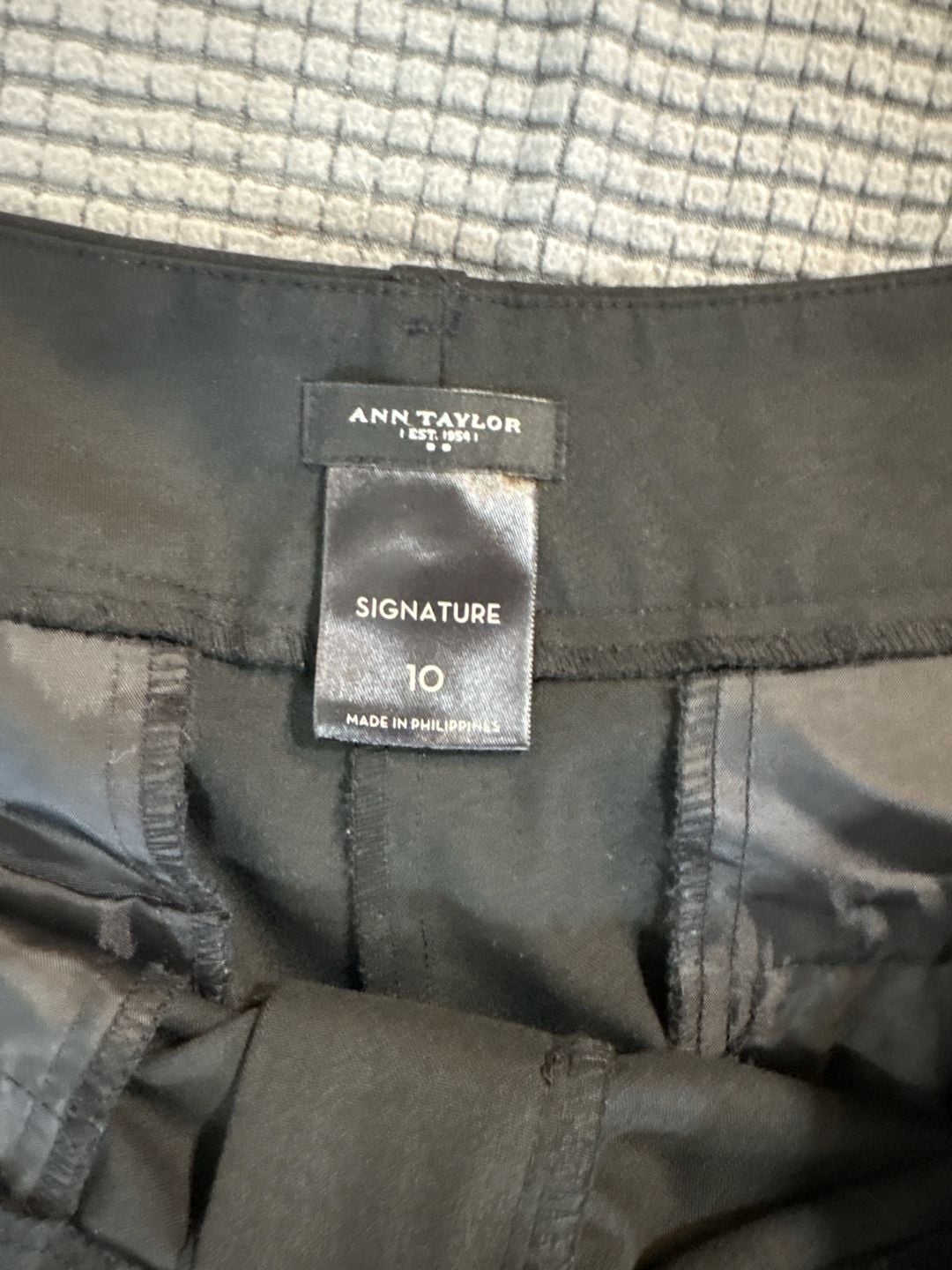 Ann Taylor Signature Black Seasonless Stretch Straight Leg Dress Pants Size 10 4