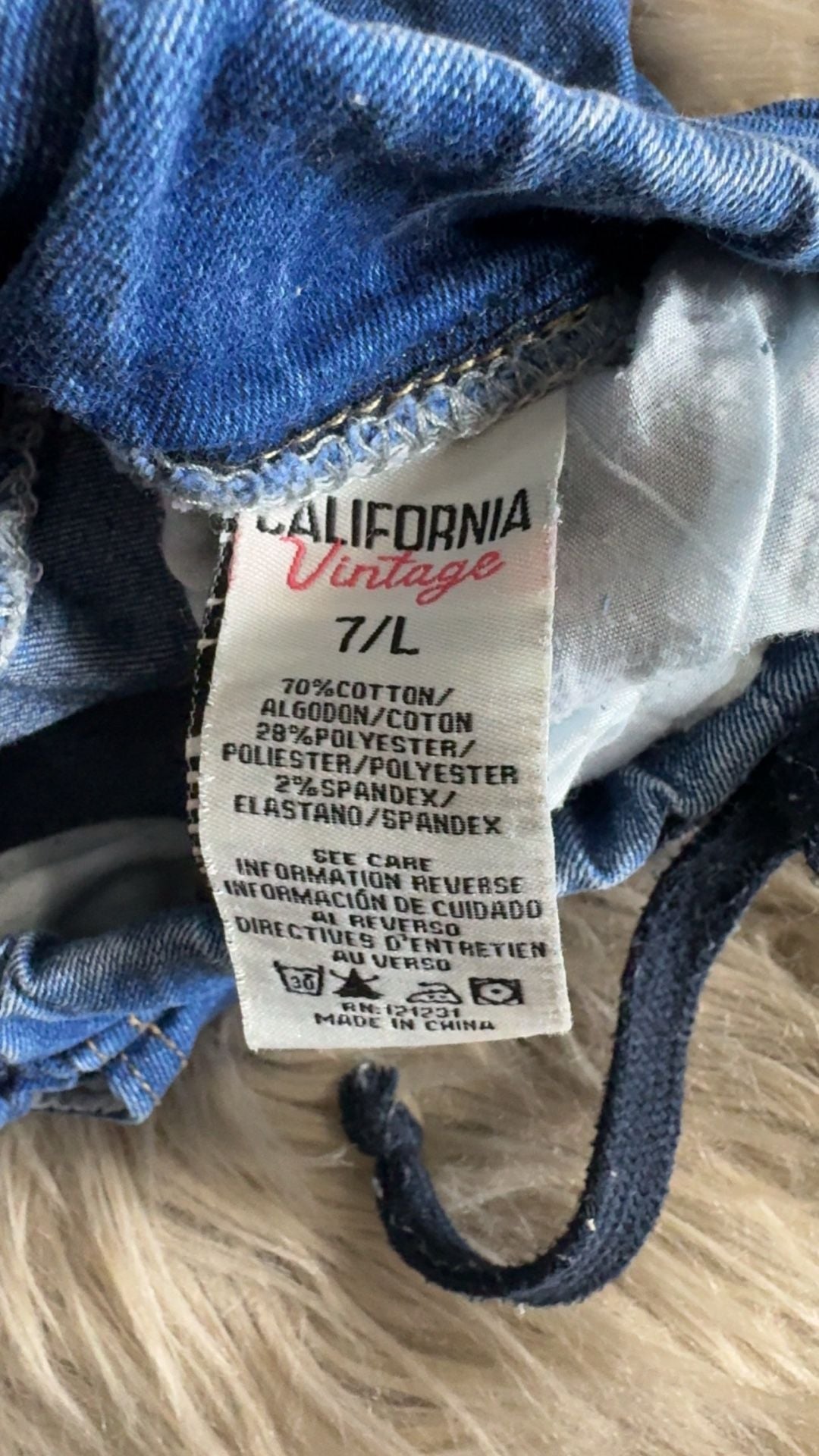 LARGE California Vintage Distressed Denim Jogger Jeans with Drawstring Waist 3