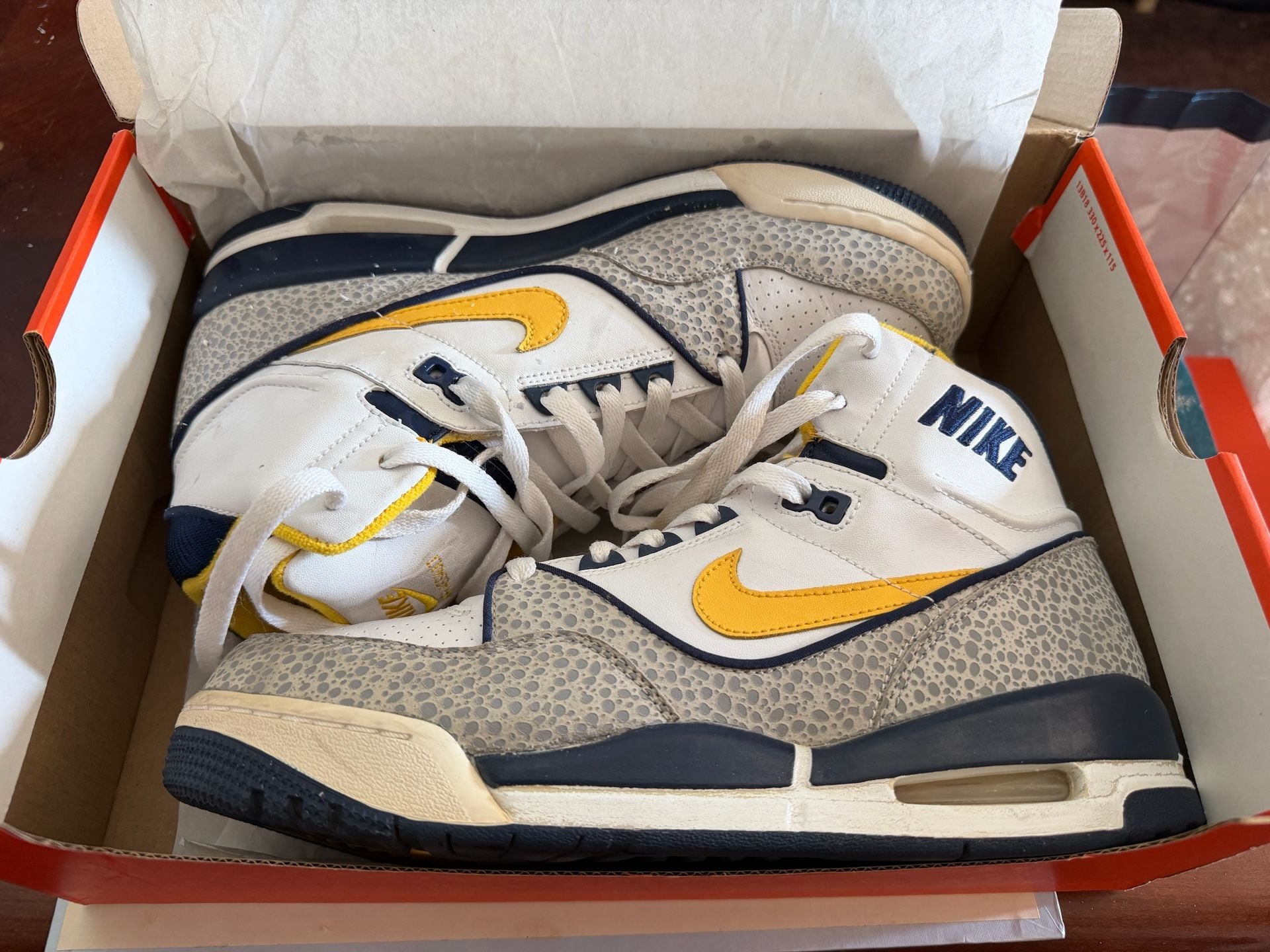 Nike Air Assault High White Navy Varsity Maize 2007 Safari Print 315064-171 2