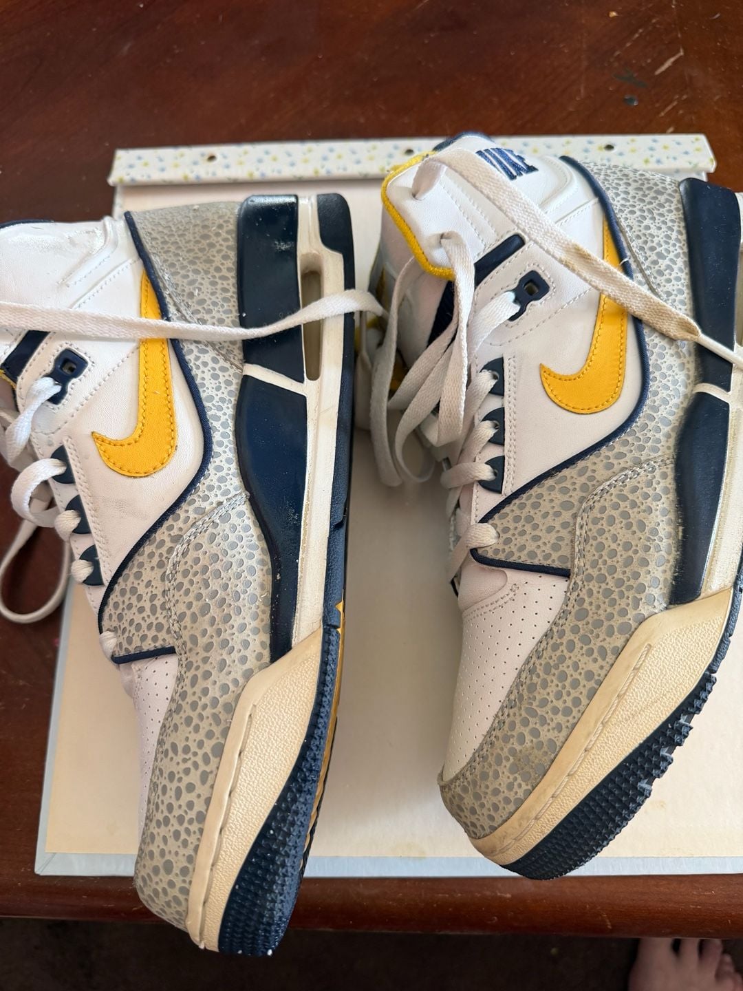 Nike Air Assault High White Navy Varsity Maize 2007 Safari Print 315064-171 8