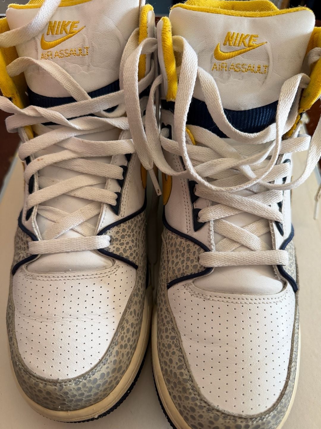 Nike Air Assault High White Navy Varsity Maize 2007 Safari Print 315064-171 9