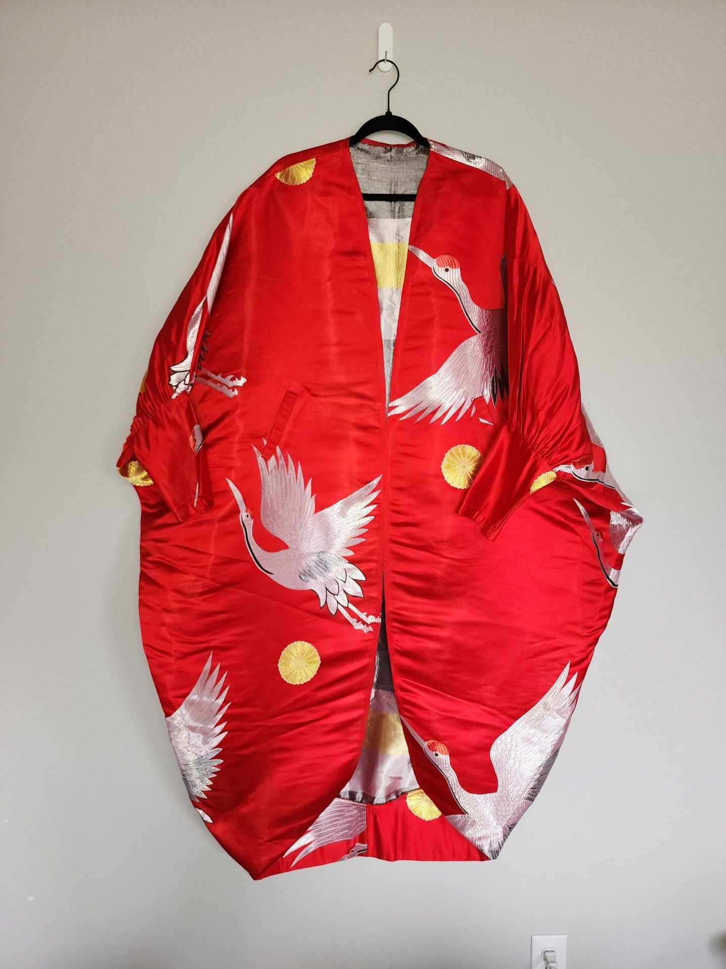 Vintage Red Silk Japanese Uchikake Wedding Kimono with Embroidered Cranes 2