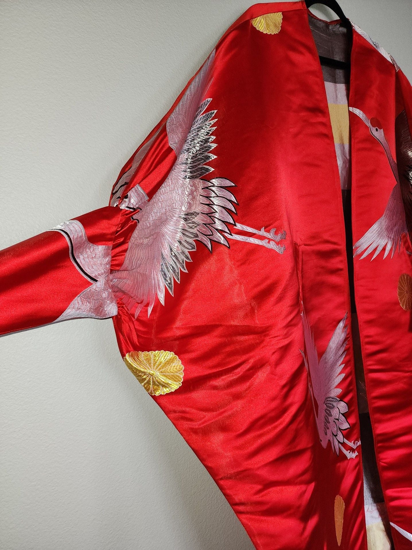Vintage Red Silk Japanese Uchikake Wedding Kimono with Embroidered Cranes 3