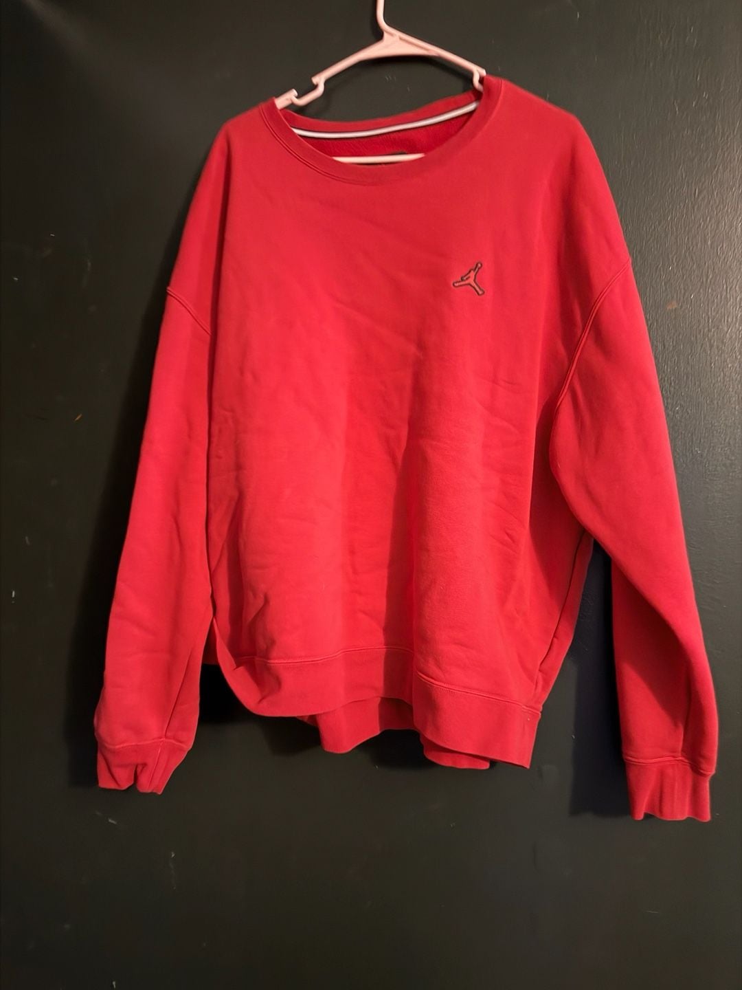 Jordan Sweatshirt Mens Large Red Essential Fleece Crewneck Pullover Air Jumpan ^ 2