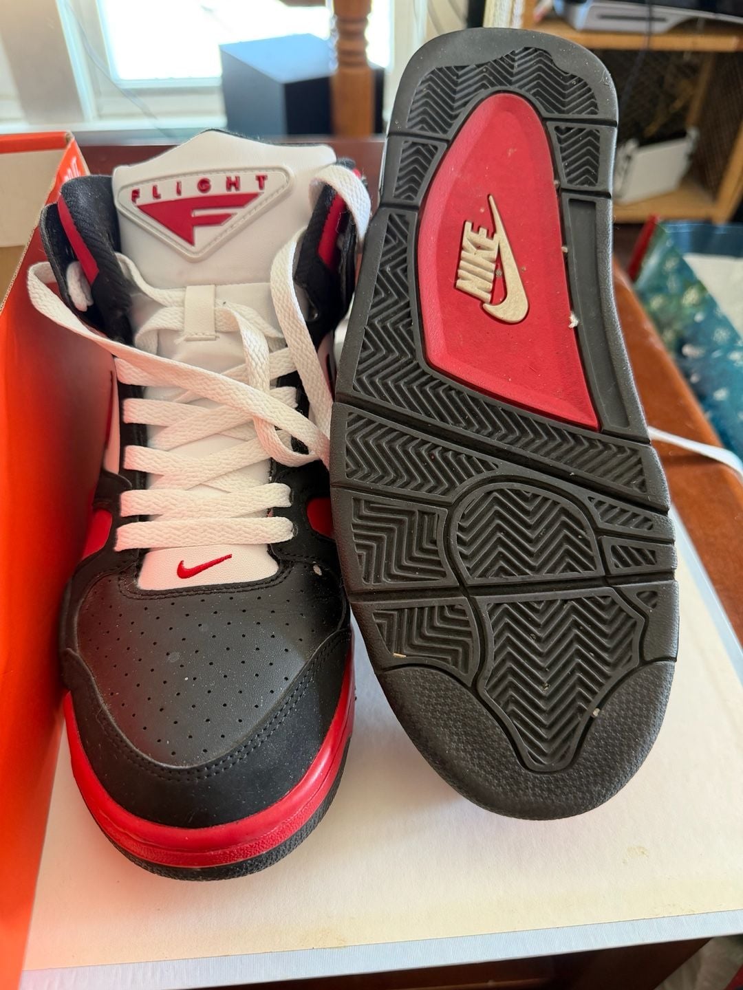 Nike Air Flight Falcon Black Red White 397204-066 Size 9 5
