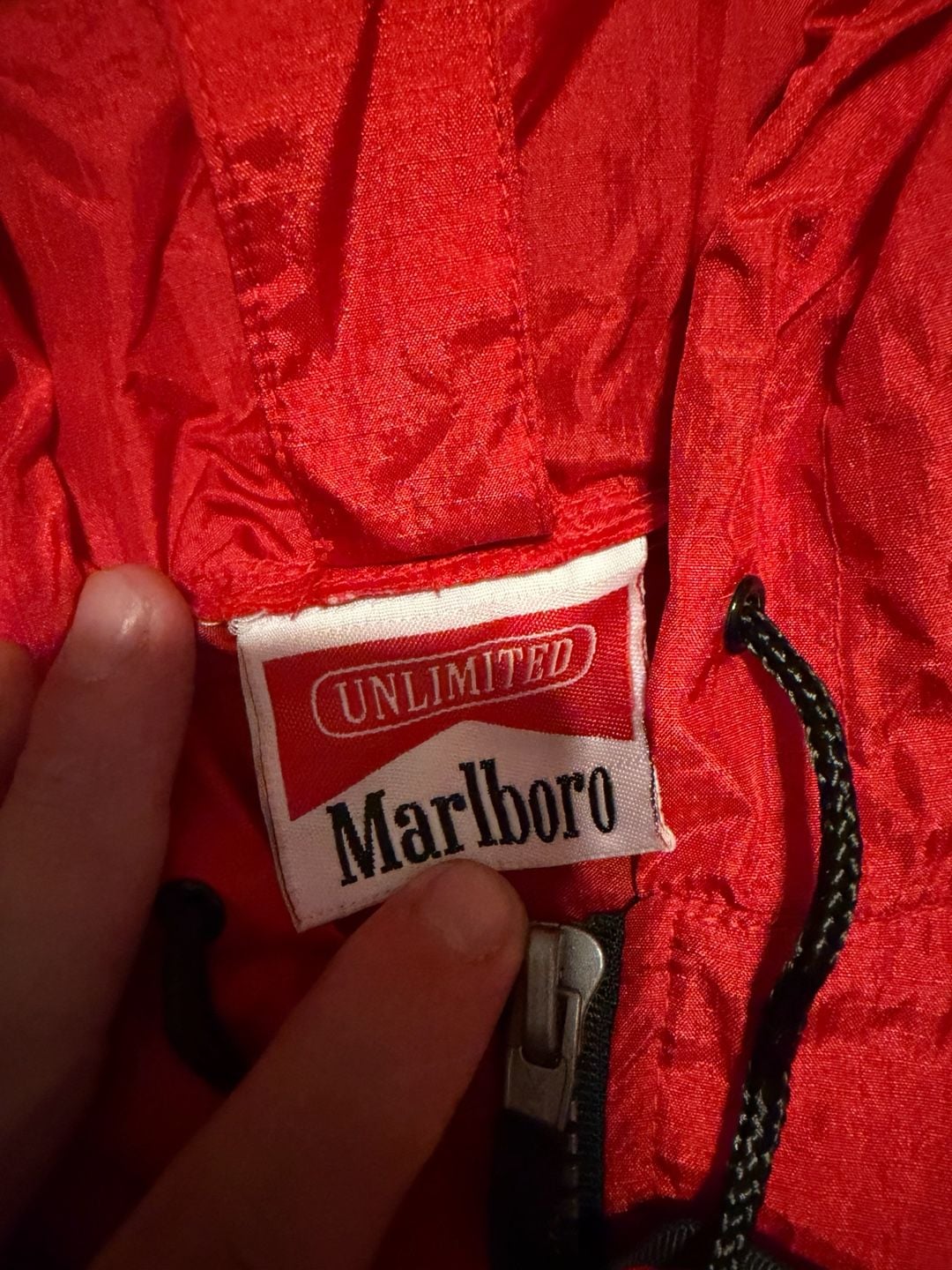 Vintage 90s Marlboro Unlimited Red Nylon 1/4 Zip Anorak Hooded Windbreaker Jacket Size L 4