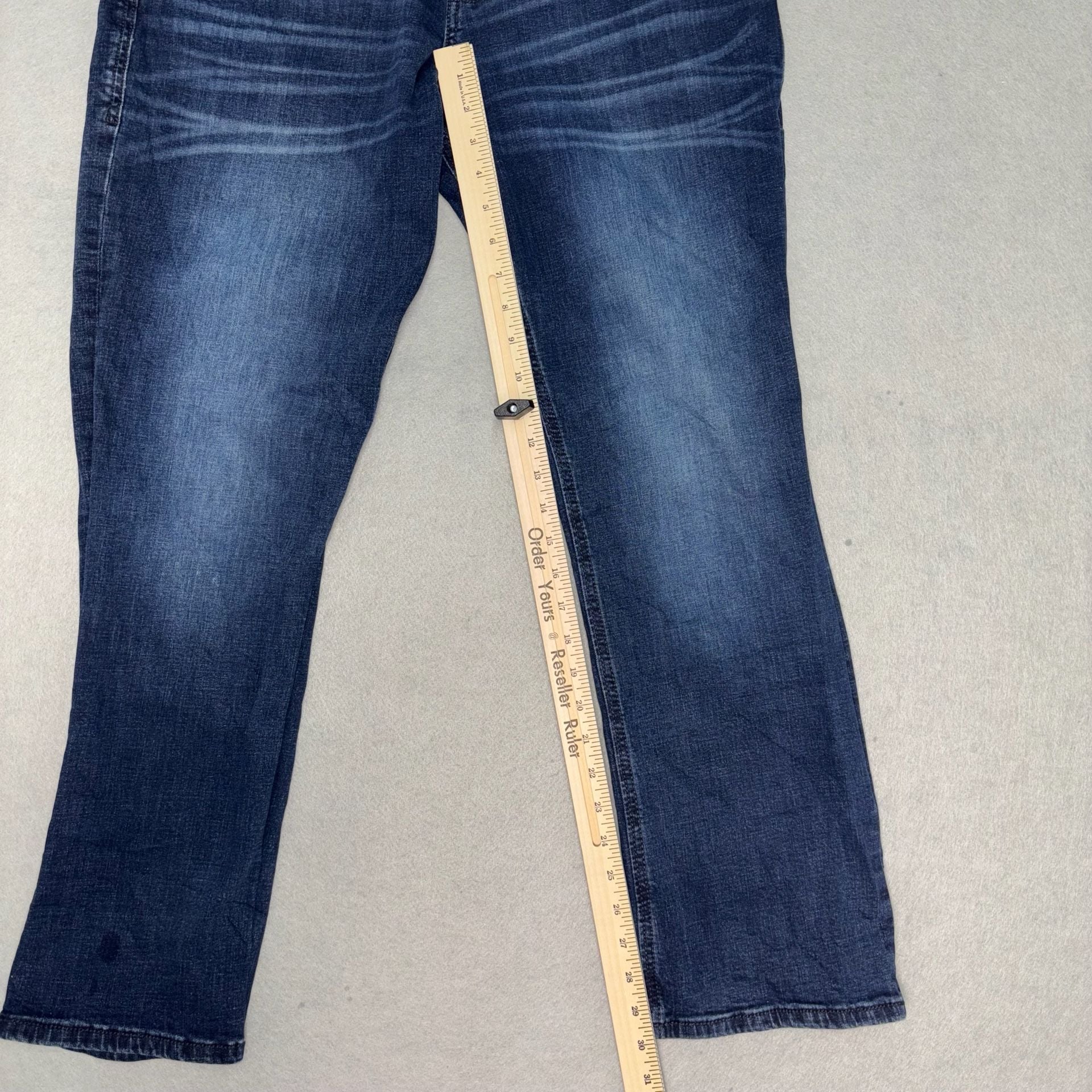 Rock & Republic Men's Straight Fit Stretch Denim Jeans 36x30 Blue Wash 14