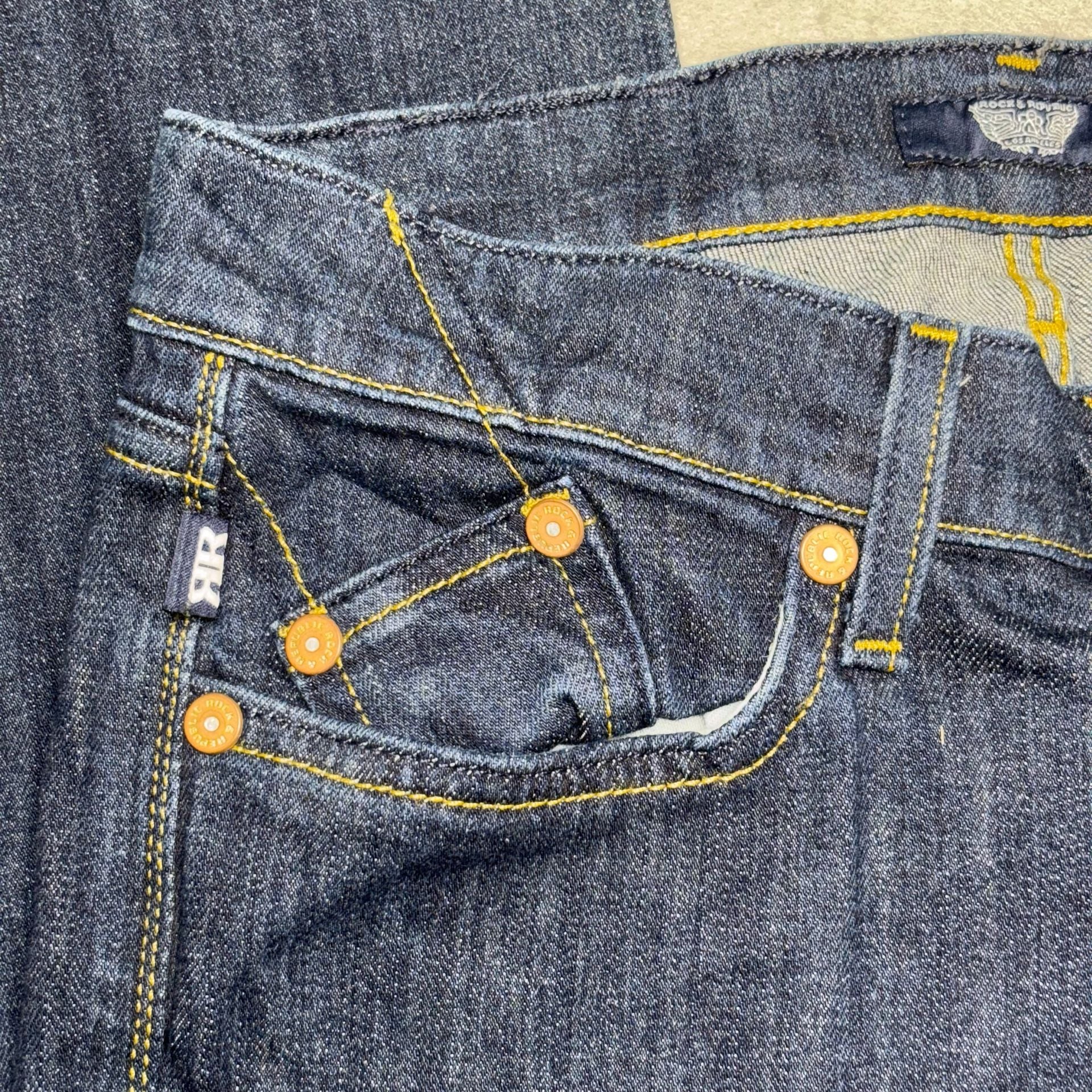 Rock & Republic Women's 26 Kasandra Dark Wash Bootcut Denim Jeans 7