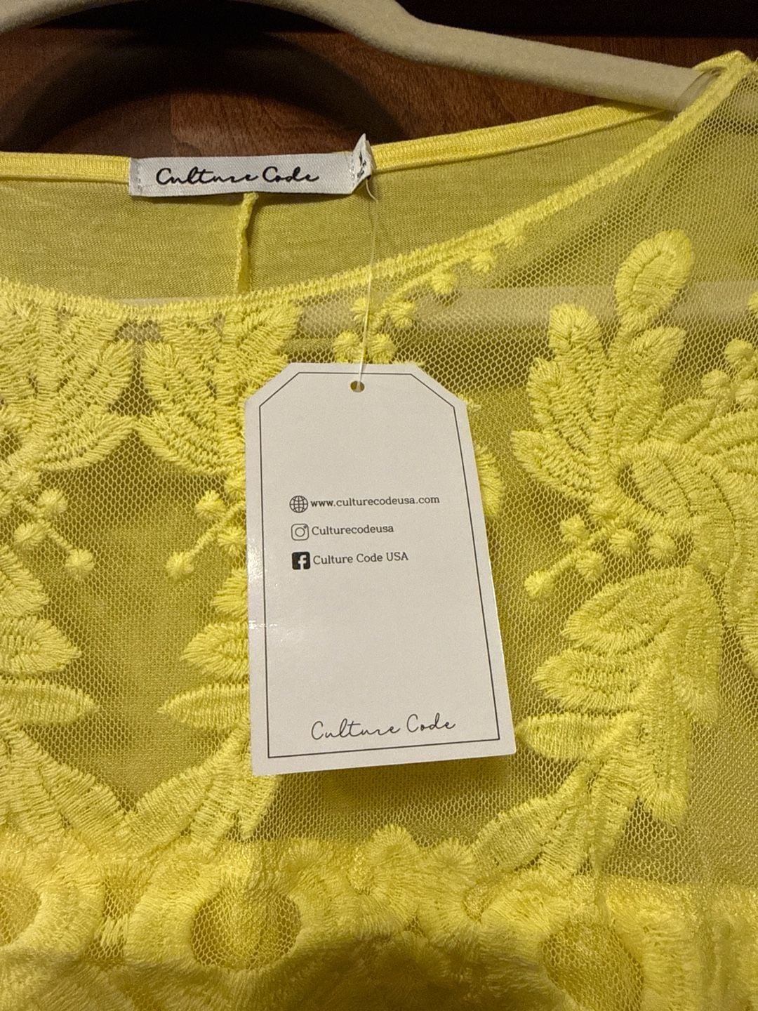 Culture Code Yellow Lace Mesh Yoke Short Sleeve Top 6