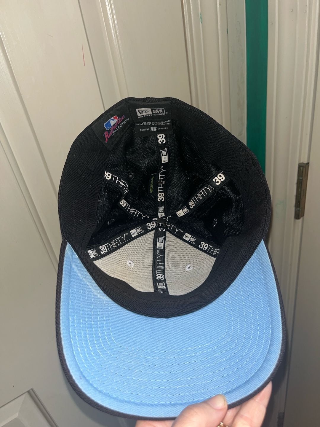 New Era 39THIRTY New York Yankees 2009 World Series Champions Locker Room Trophy Fitted Hat 3