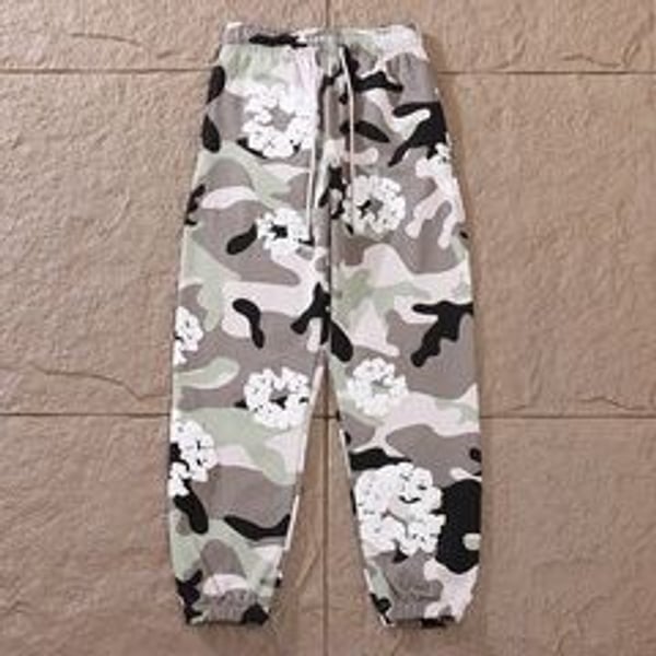 Denim Tears The Cotton Wreath Camouflage Sweatpants - White Camo