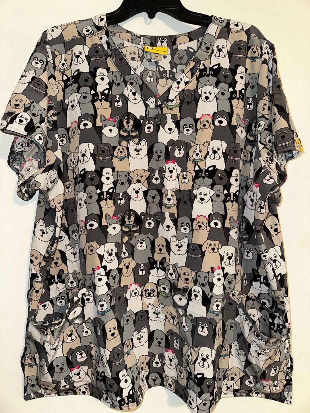 WonderWink Picture Pawfect 2-Pocket V-Neck Dog Print Scrub Top 2