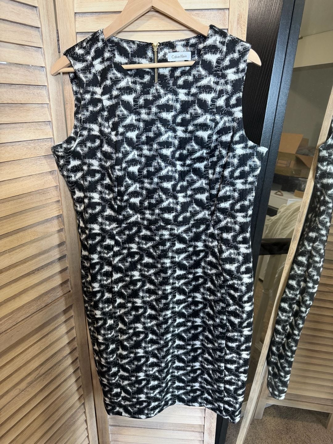 NWOT Calvin Klein Black & White Printed Textured Sleeveless Sheath Dress Size 16 2