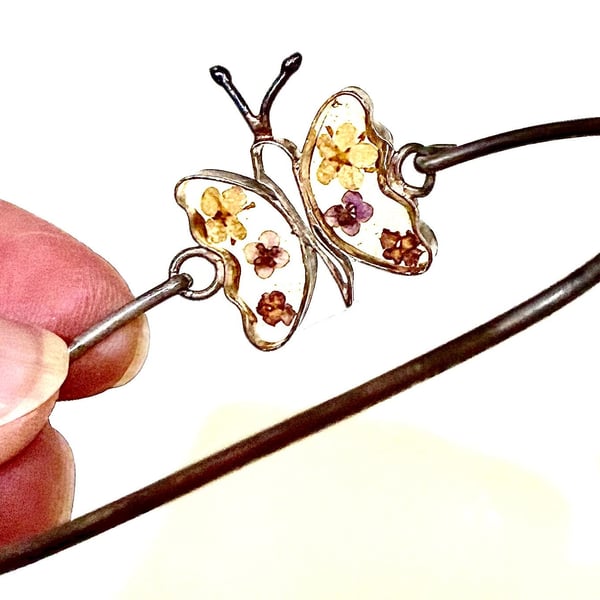 NoMonet Butterfly Bangle Bracelet with Pressed Real Dried Flowers