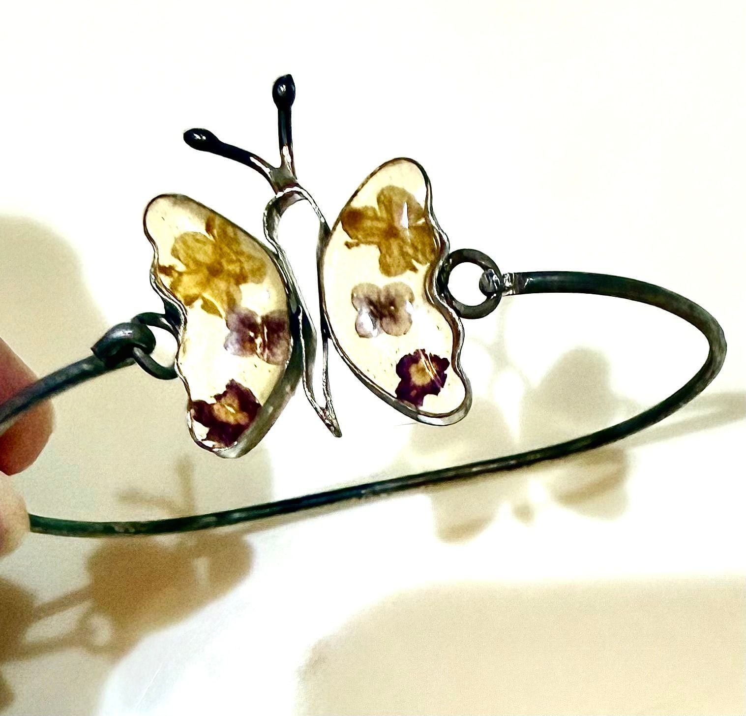 NoMonet Butterfly Bangle Bracelet with Pressed Real Dried Flowers 2