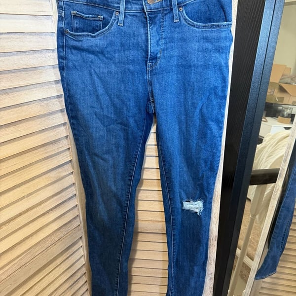 EUC Levi's 311 Shaping Skinny Distressed Jeans Blue Size 30
