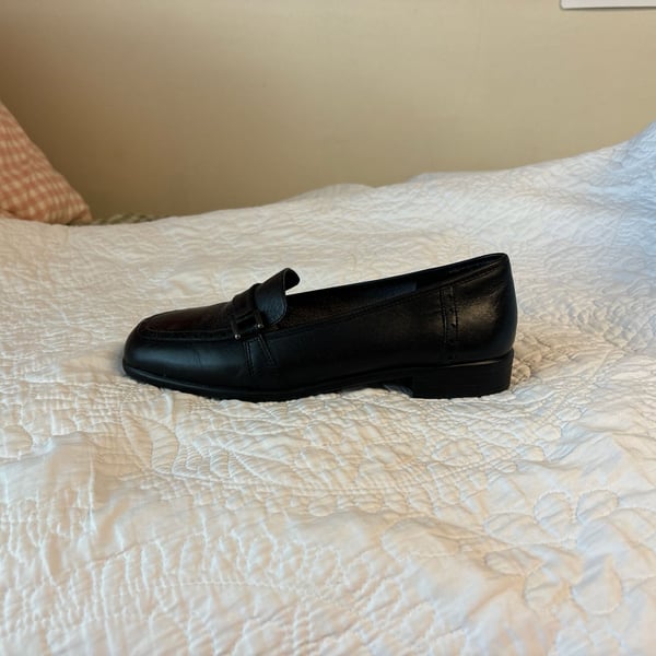 Classic Elements Black Leather Women’s Loafer